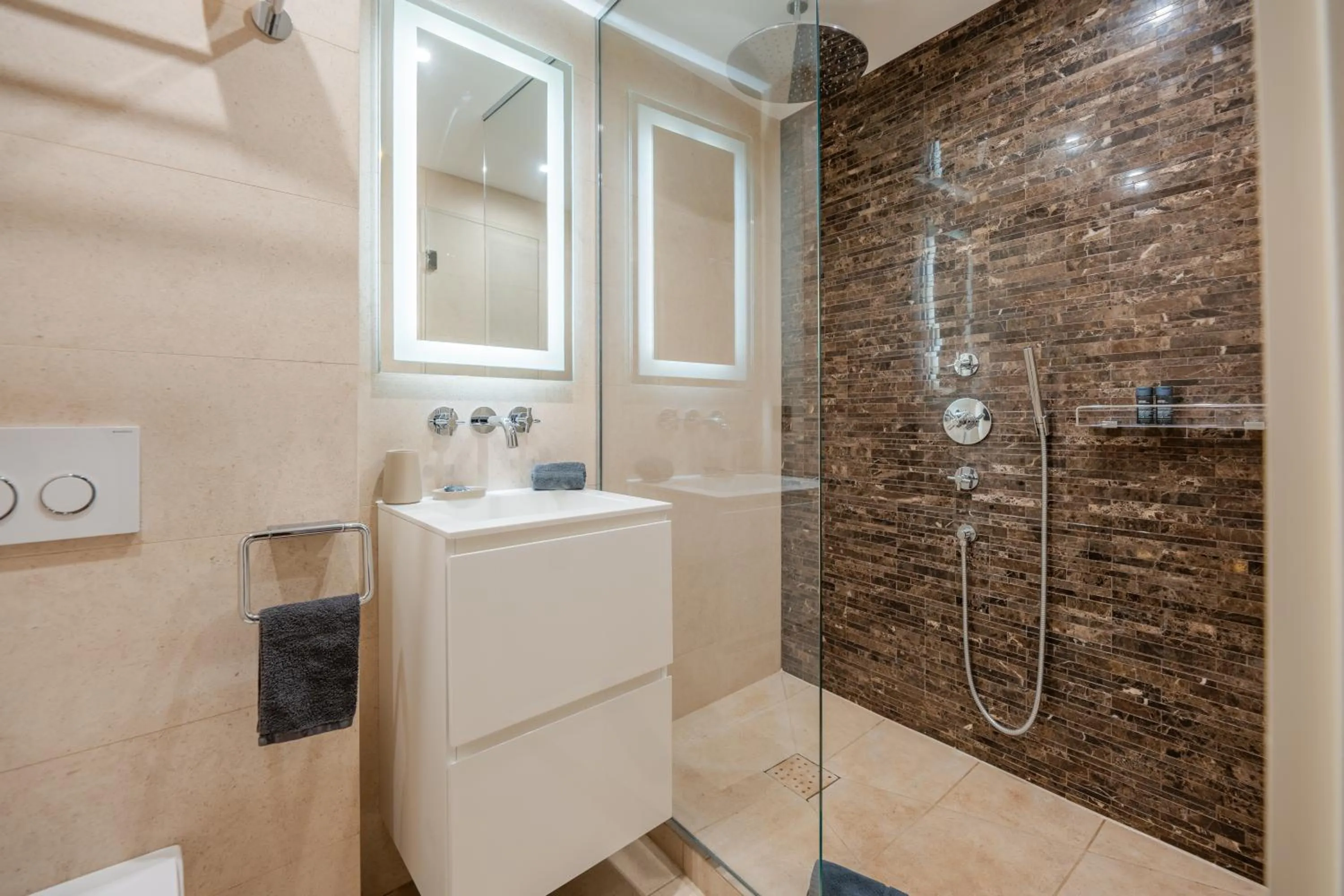 Bathroom in Beau Clocher