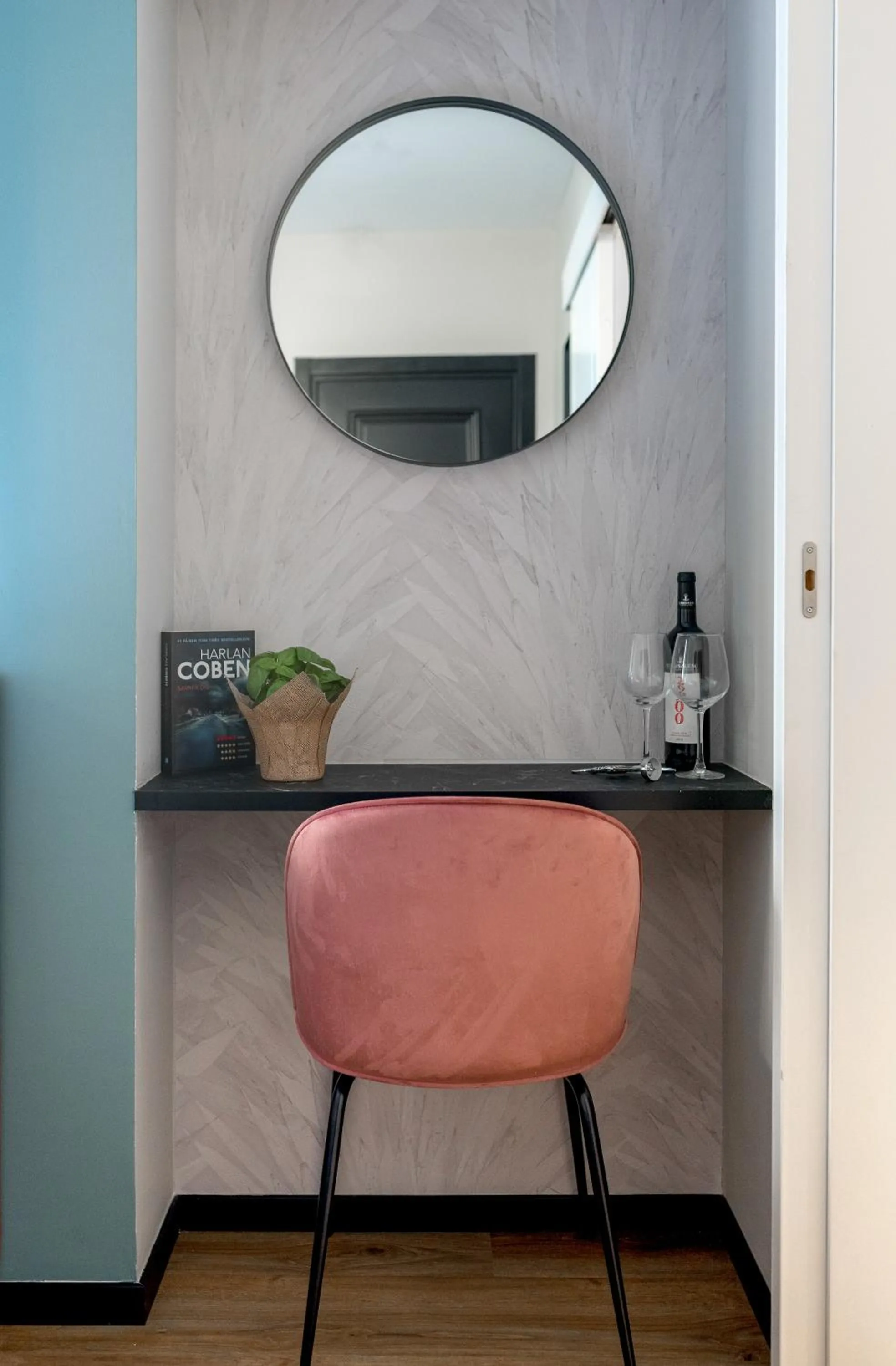 Seating area in Dizengoff Garden Hotel