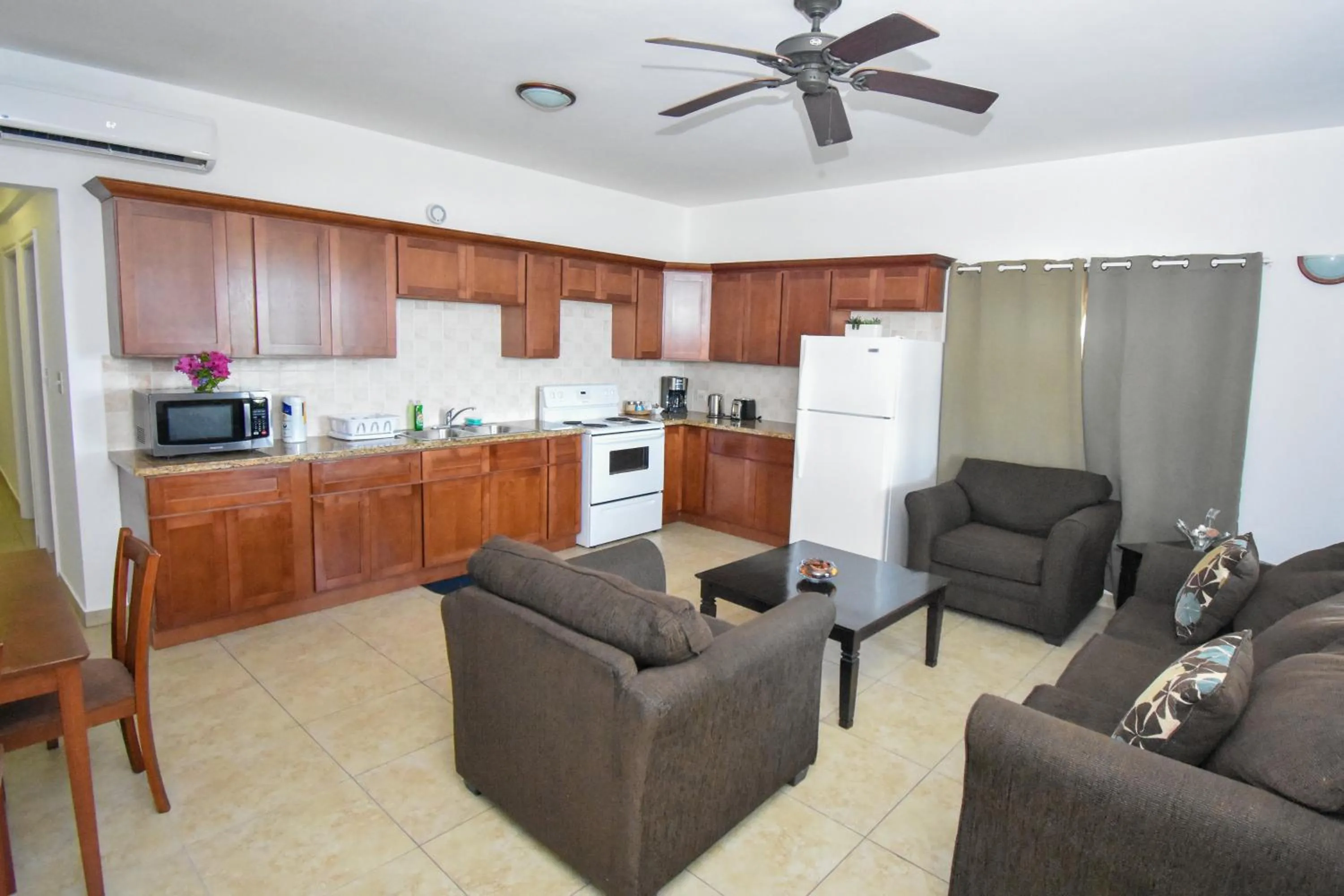 Lord Nelson Hotel & Residences