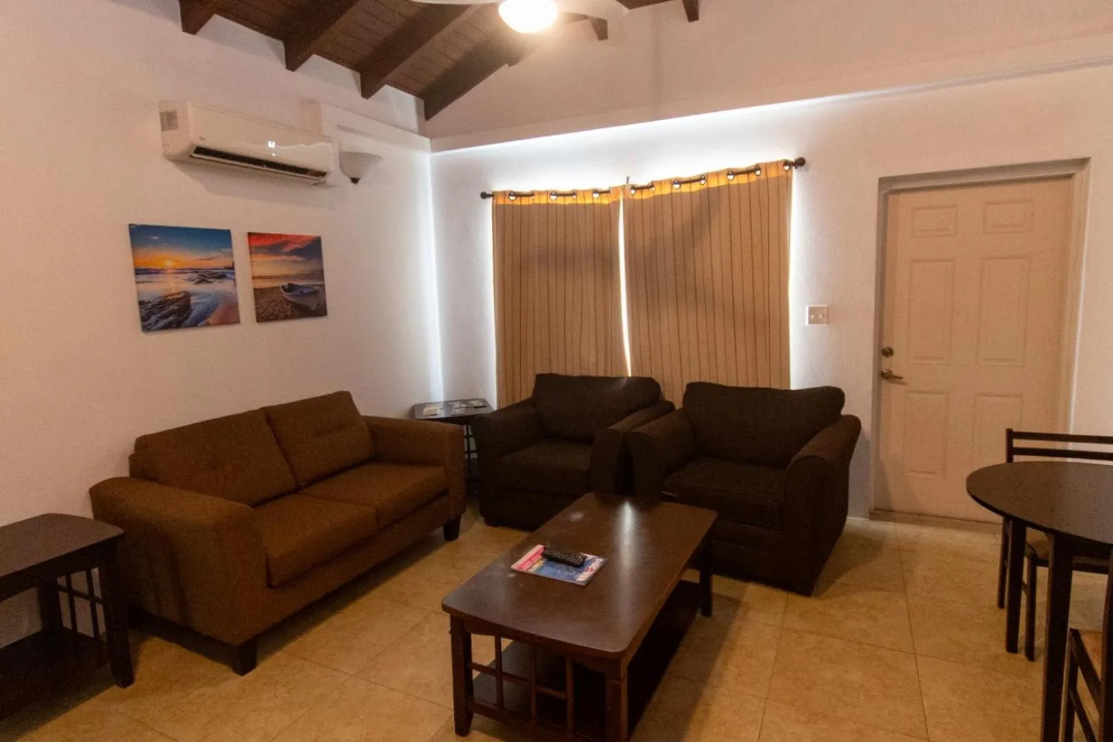 Living room in Lord Nelson Hotel & Residences