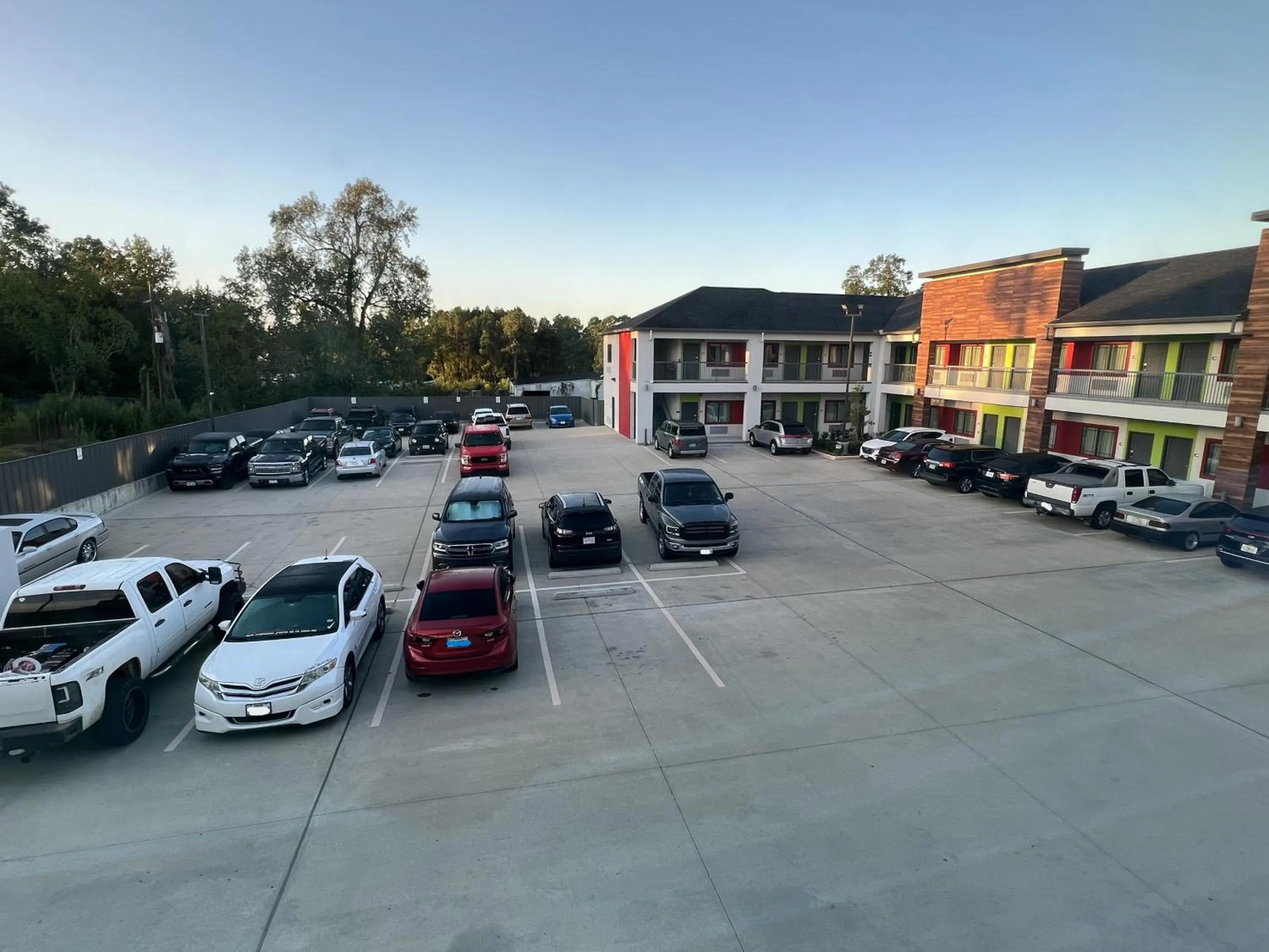 Property building in Americas Best Value Inn & Suites Kingwood IAH Airport