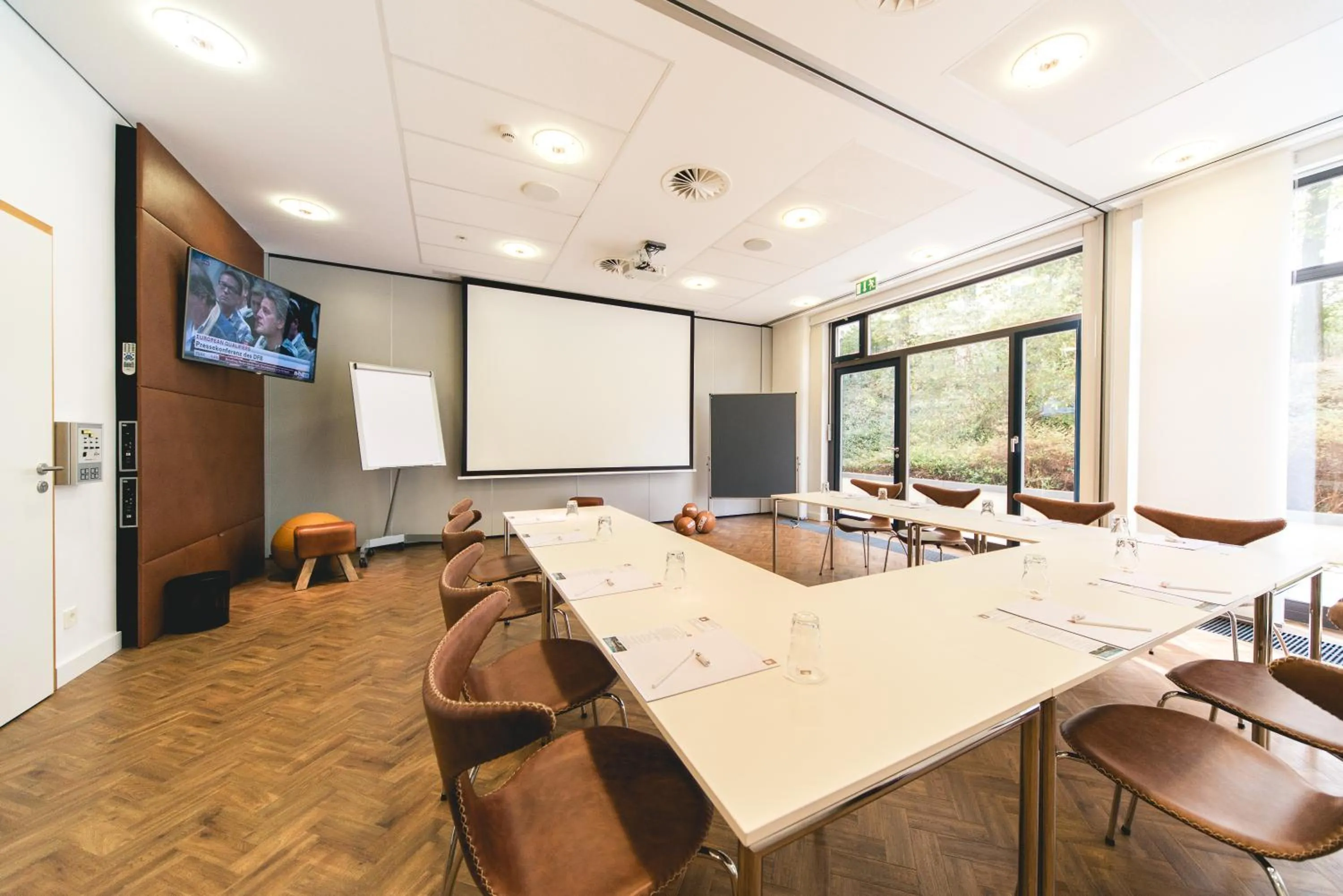 Business facilities in Hotel Esplanade Resort & Spa - Adults Only