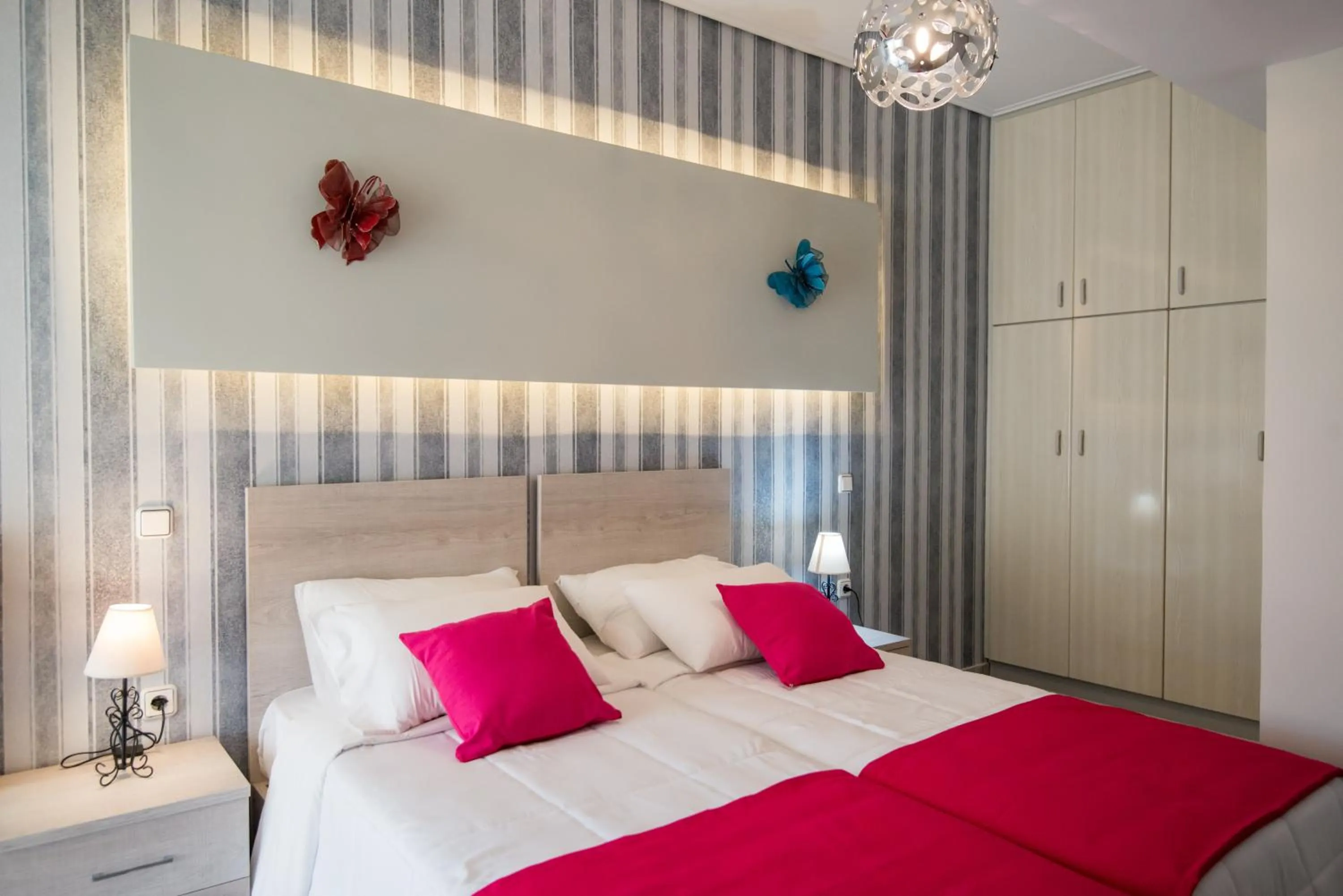 Bed in Birais Beach Studios