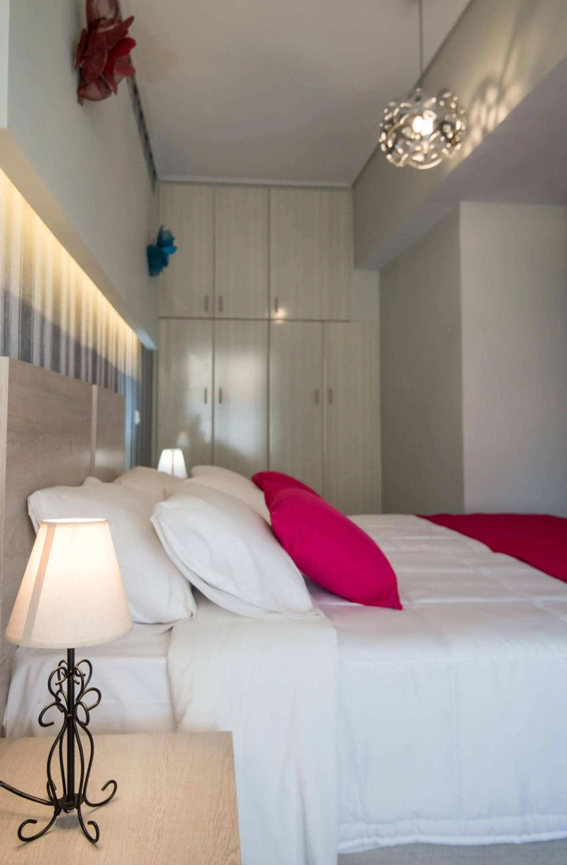 Decorative detail, Bed in Birais Beach Studios