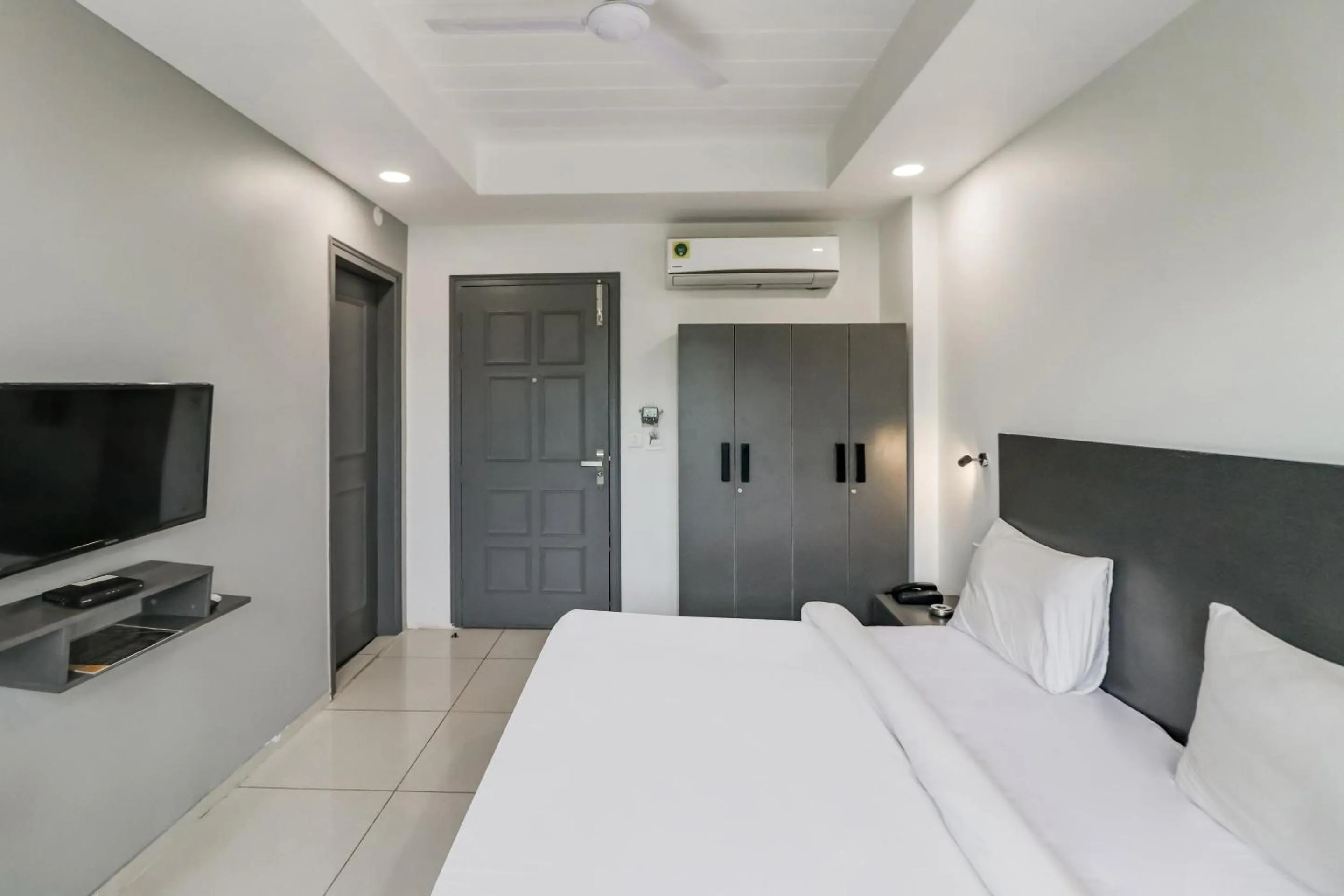 Bedroom in Townhouse South City 2 Sector 49 Gurgaon