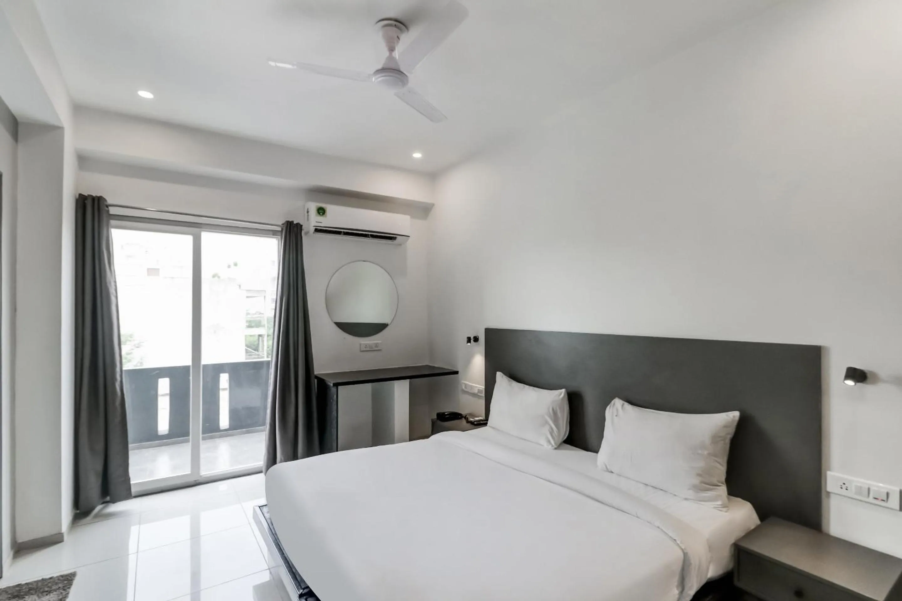 Bedroom, Bed in Townhouse South City 2 Sector 49 Gurgaon