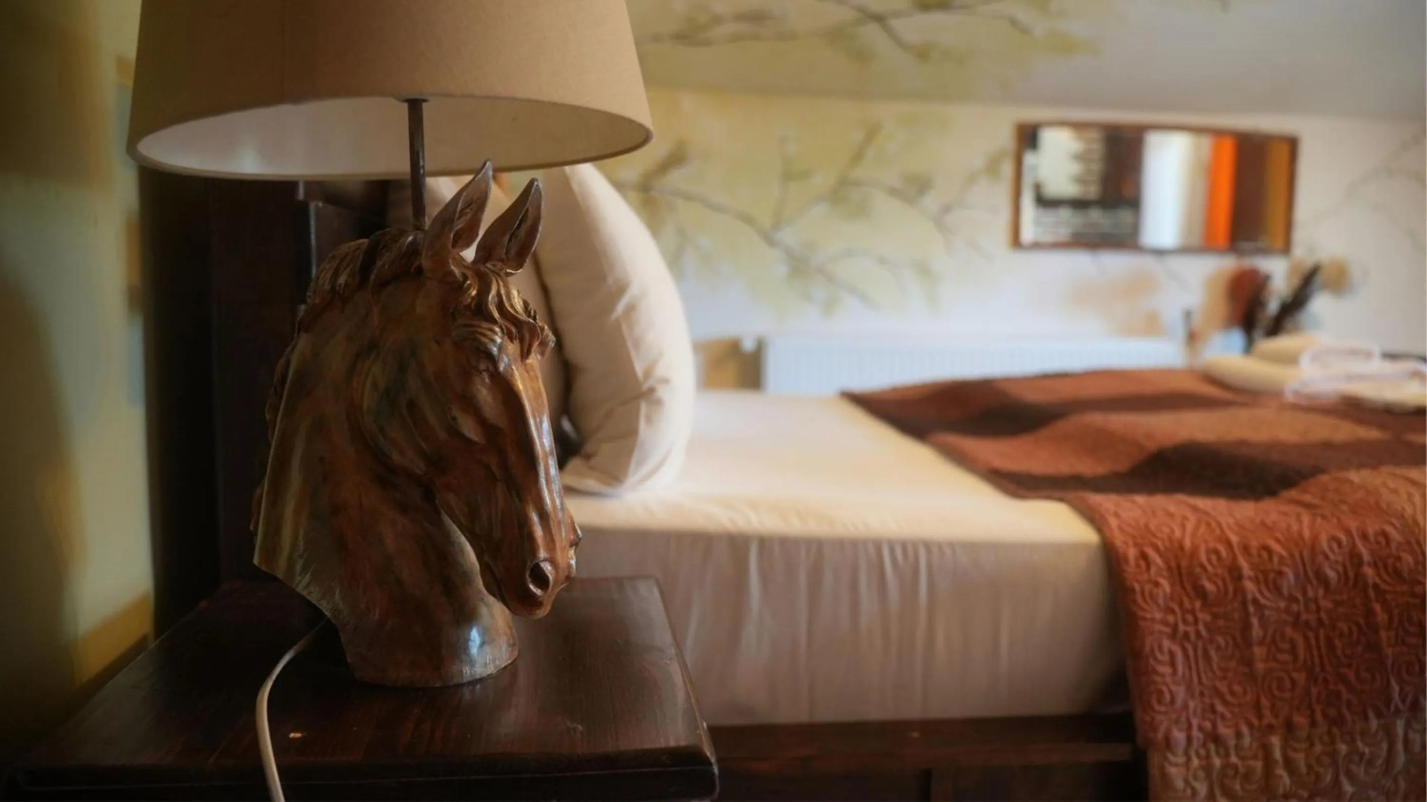 Bed in Treetops Park Hotel