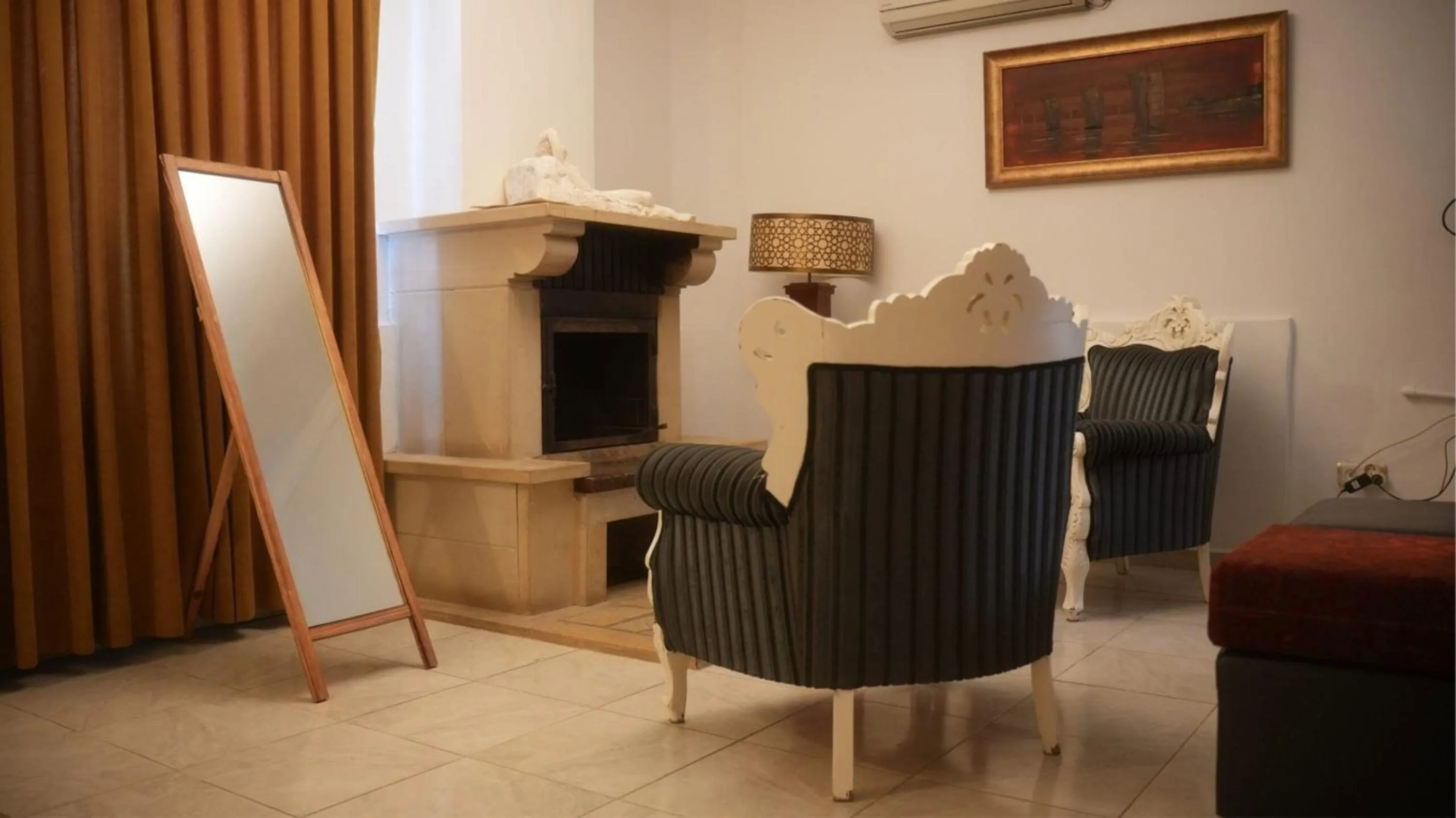 fireplace in Treetops Park Hotel