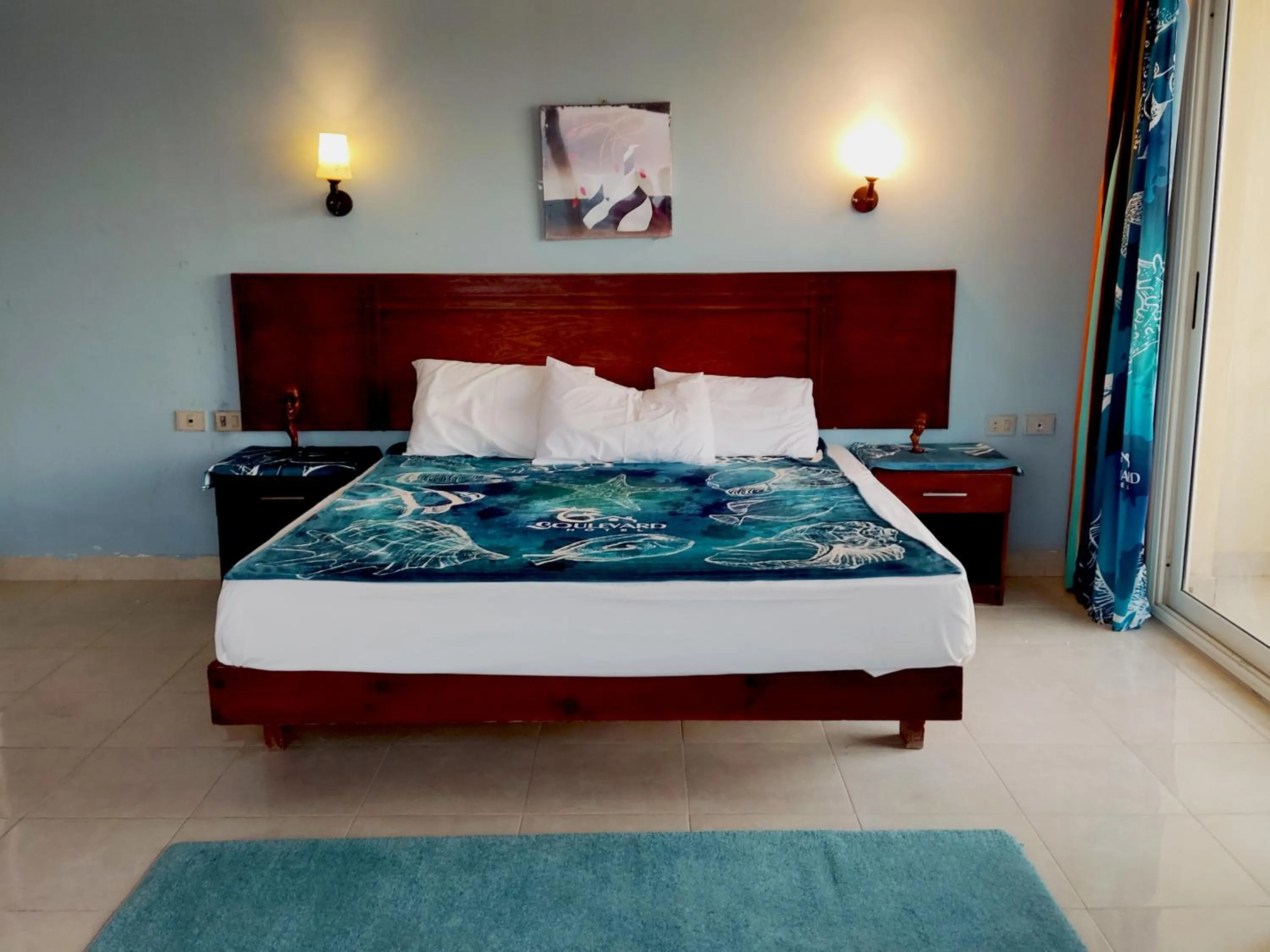 Boulevard Apartment Hotel