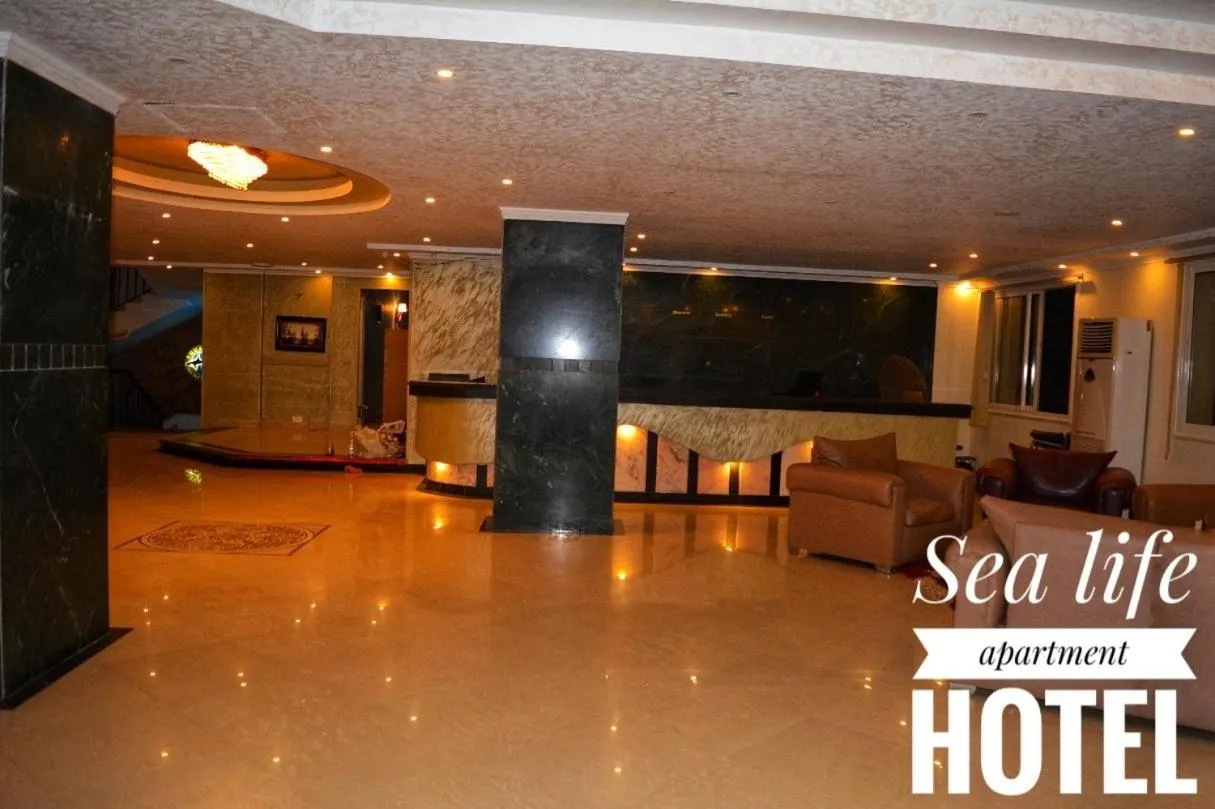 Boulevard Apartment Hotel