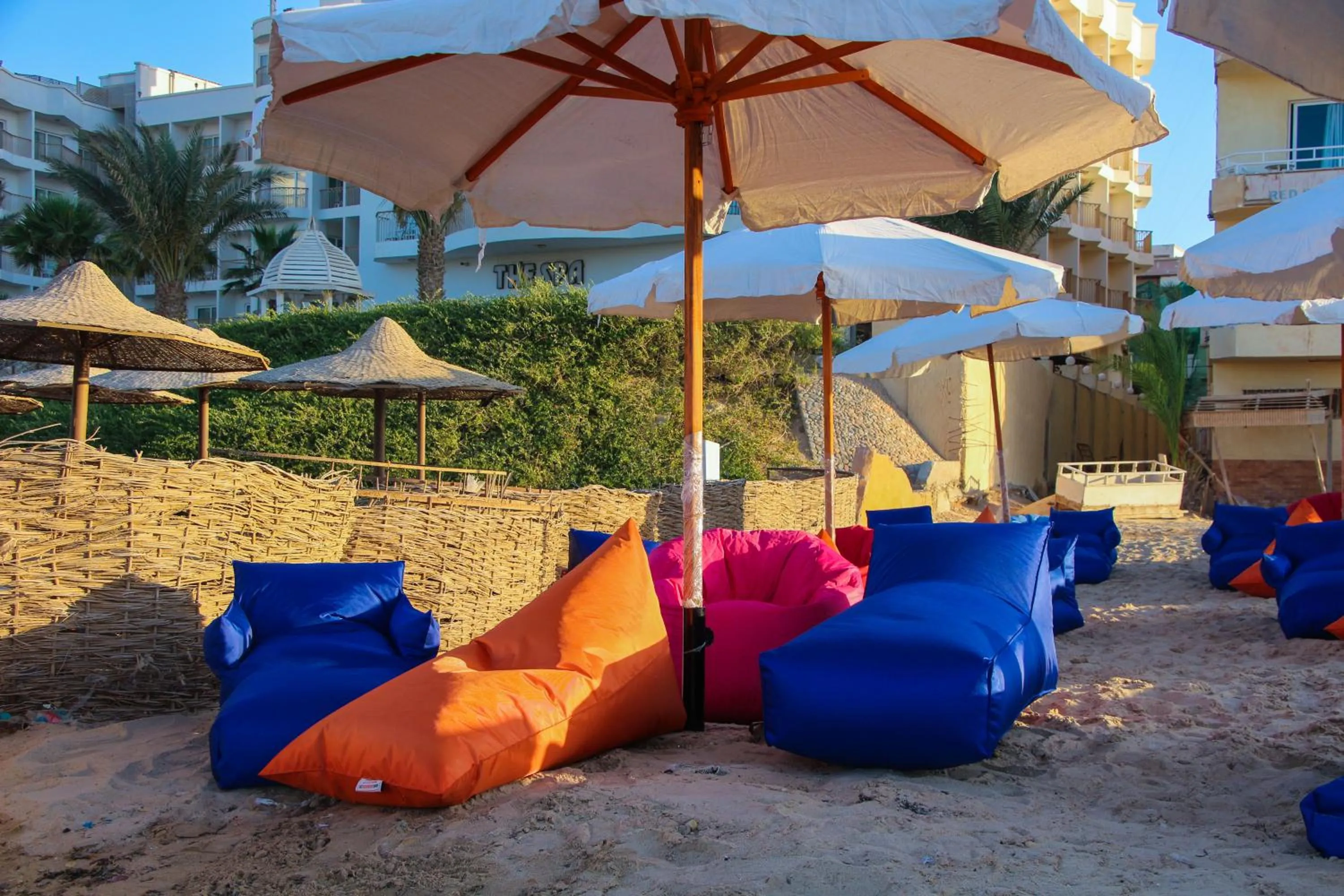 Boulevard Apartment Hotel