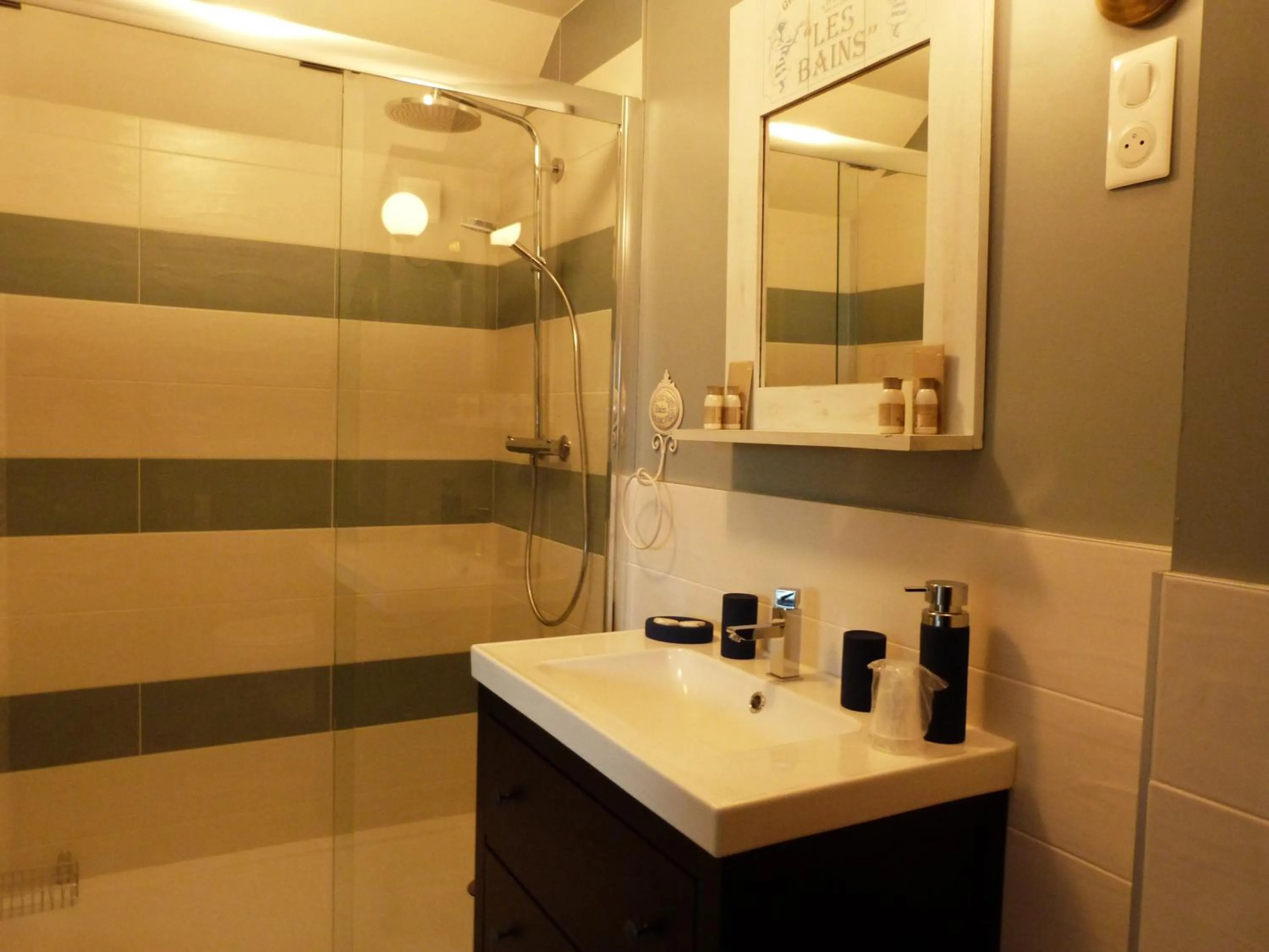 Bathroom in Le Clos de l'Abré