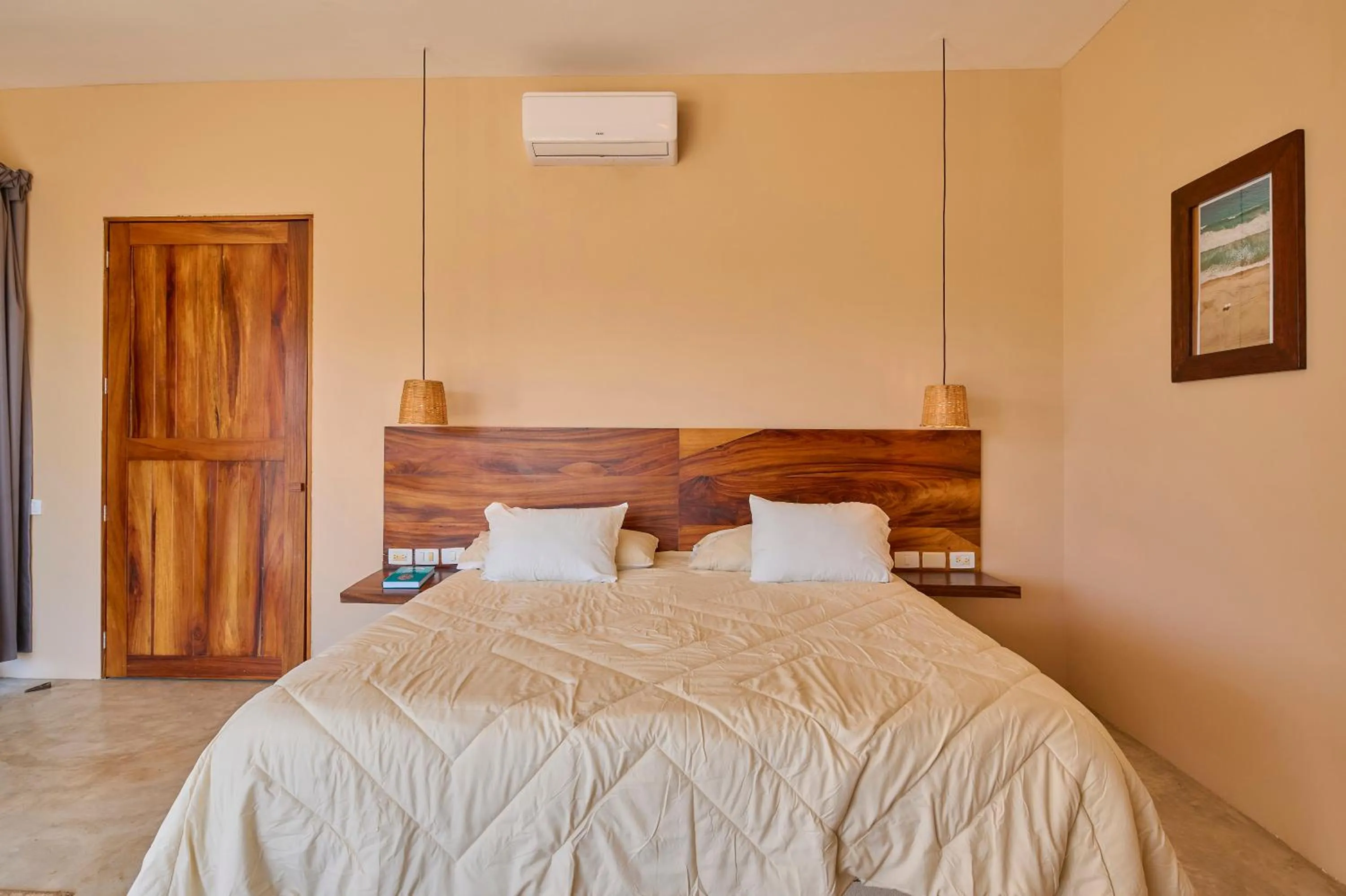 Bedroom, Bed in Lya Beach House