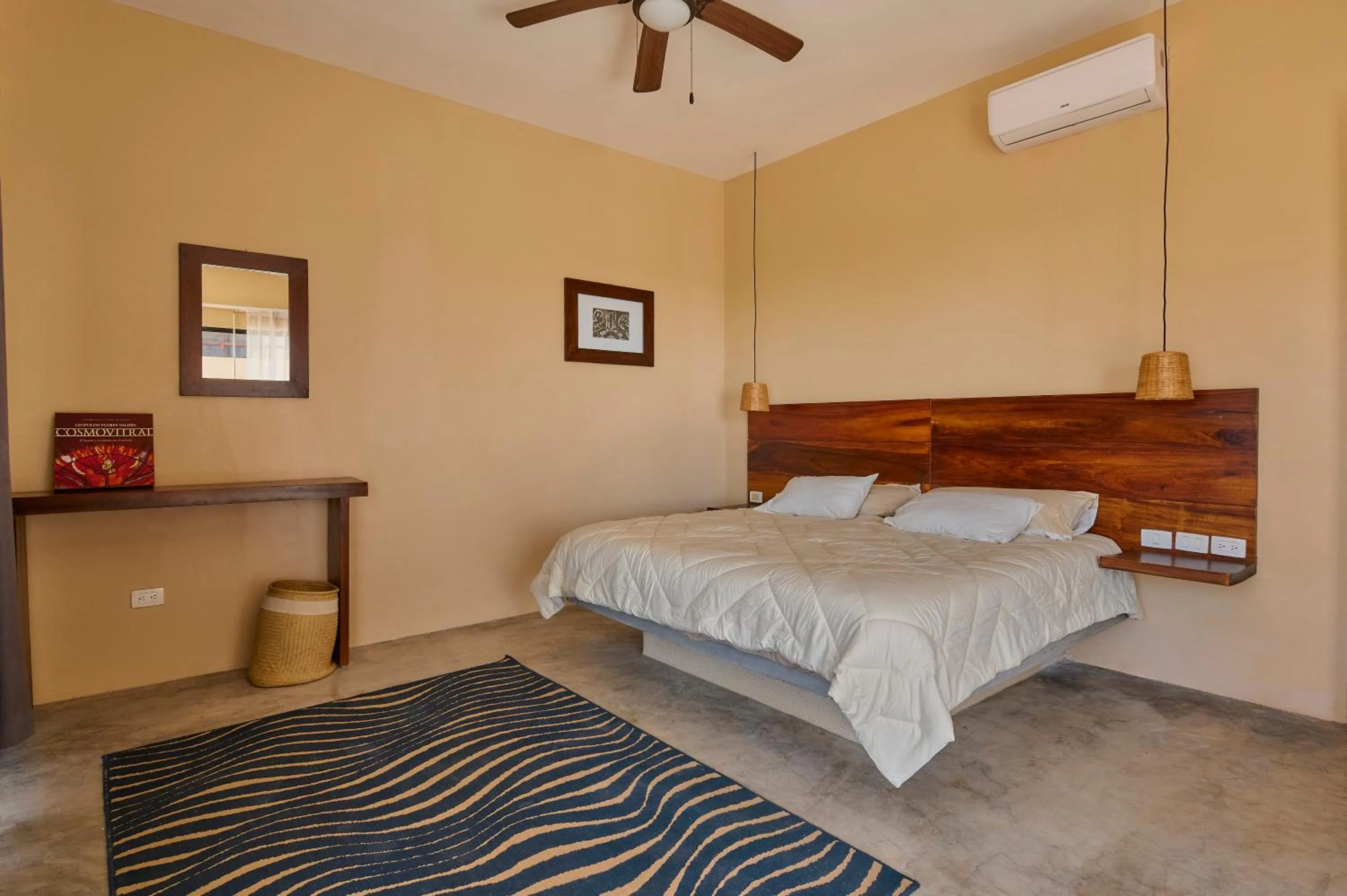 Bed in Lya Beach House