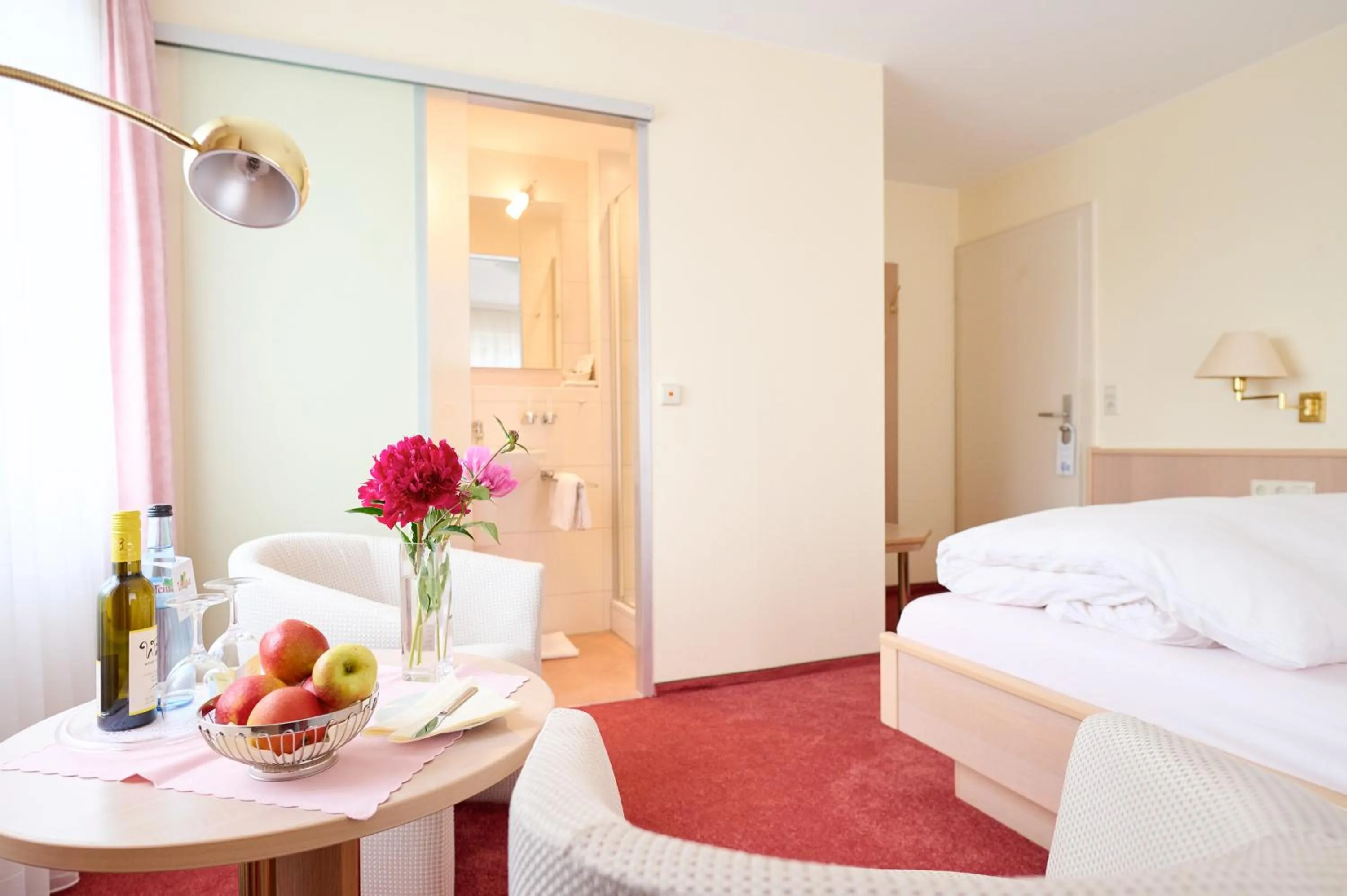 Photo of the whole room, Bed in Hotel Morgensonne