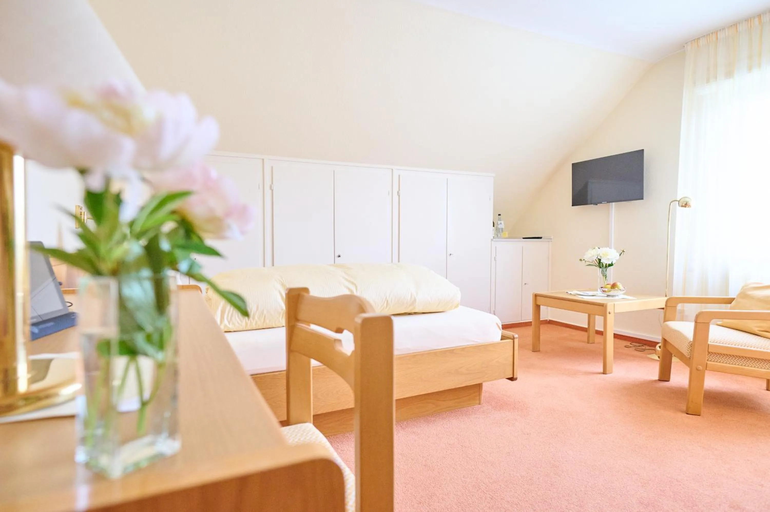 Photo of the whole room in Hotel Morgensonne