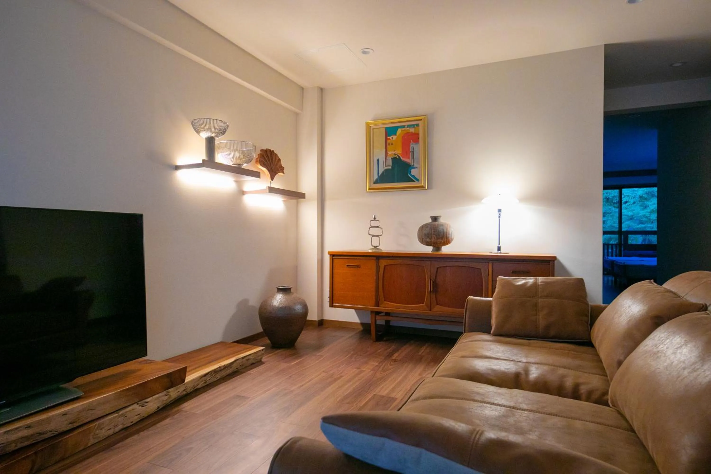 Living room in Saigakukan