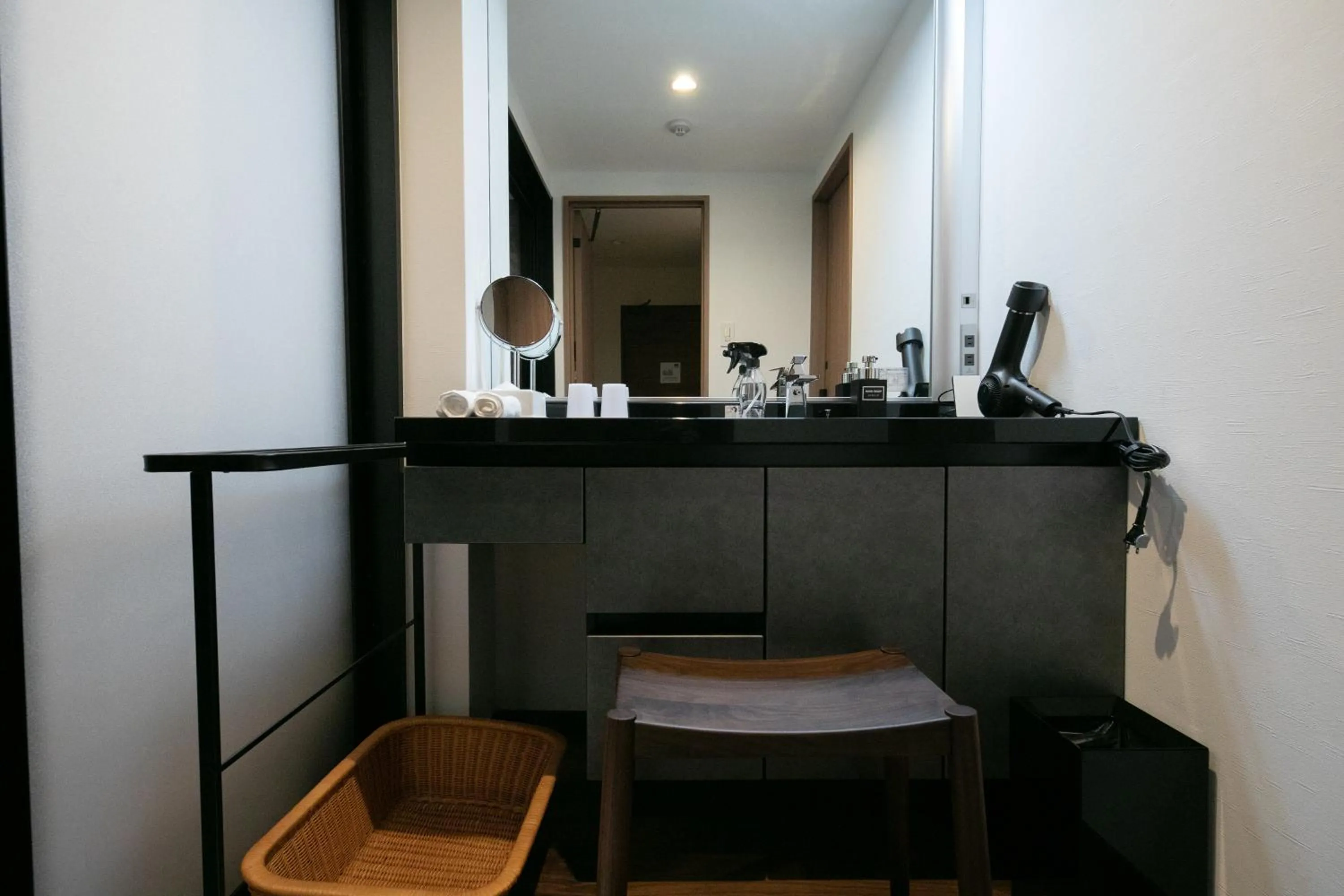 Photo of the whole room in Saigakukan