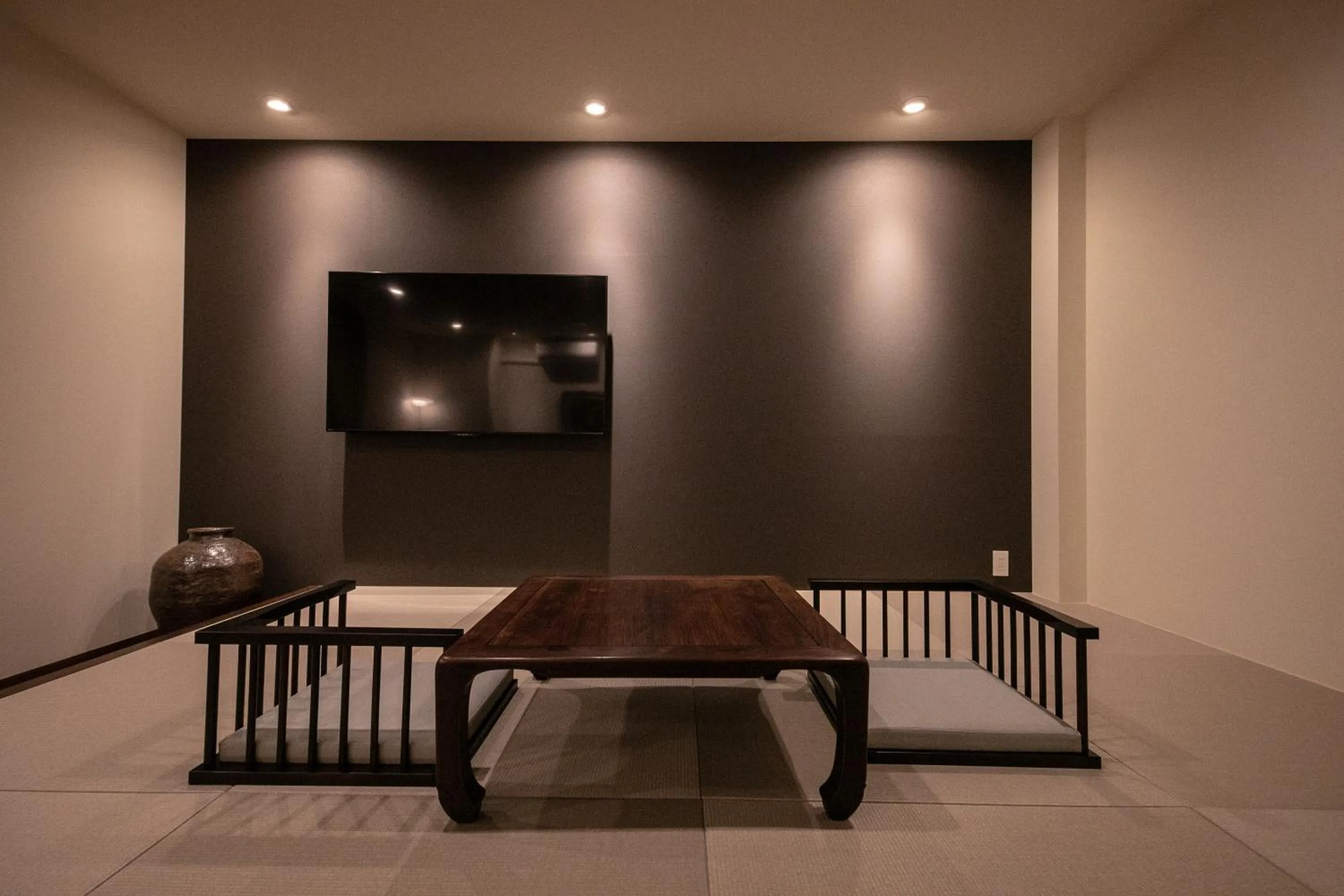 TV and multimedia in Saigakukan