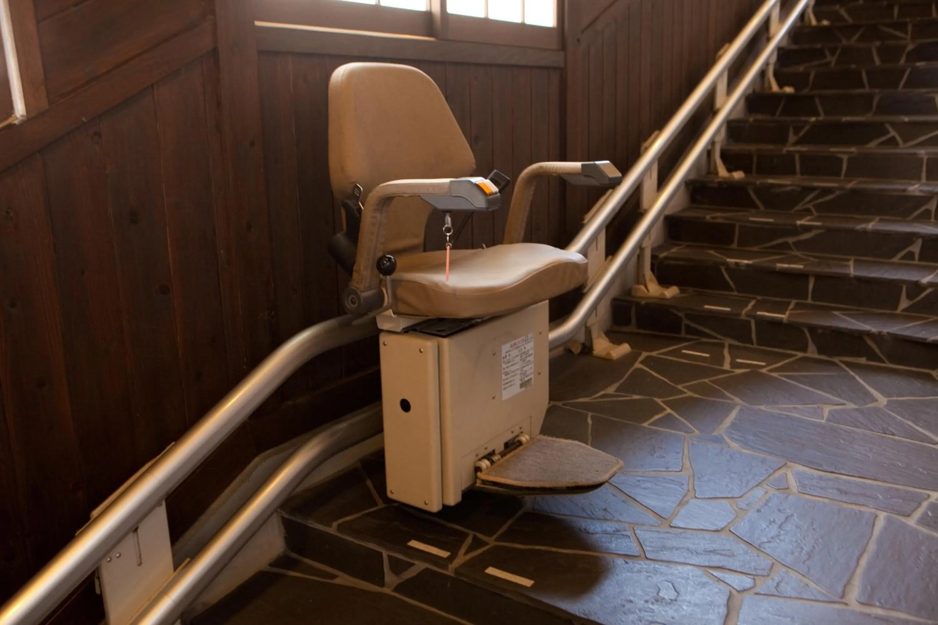 Decorative detail in Saigakukan