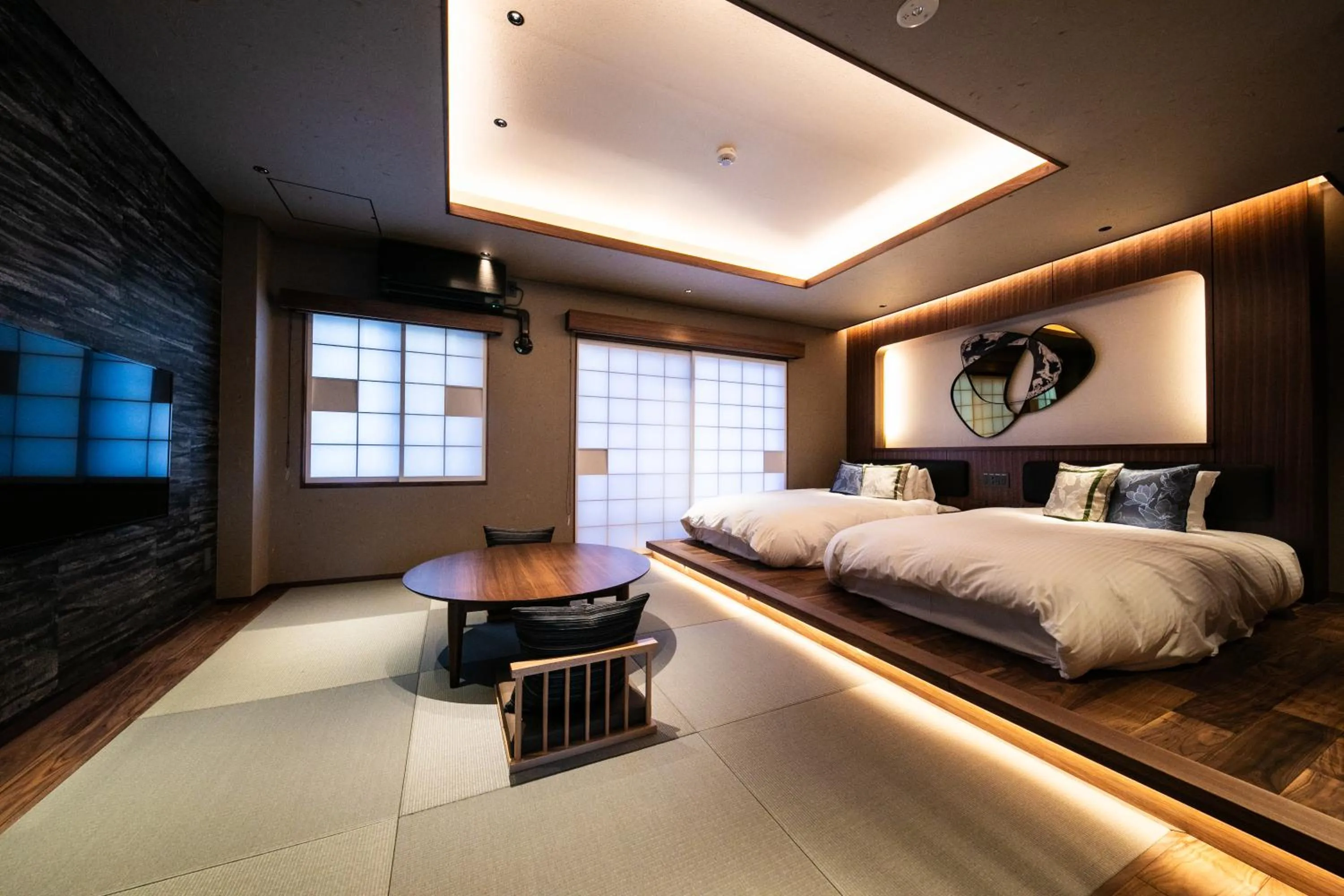 Photo of the whole room, Bed in Saigakukan