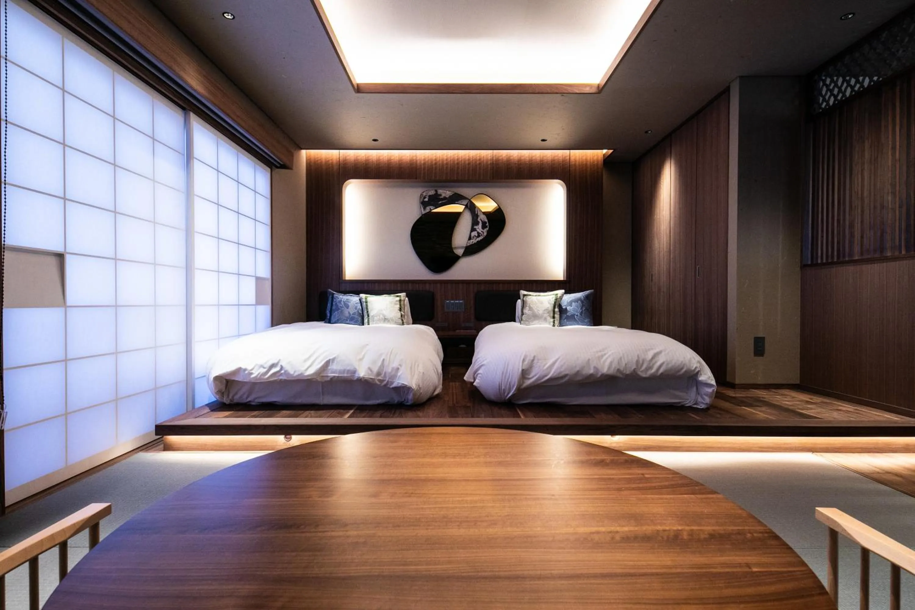 Photo of the whole room, Bed in Saigakukan