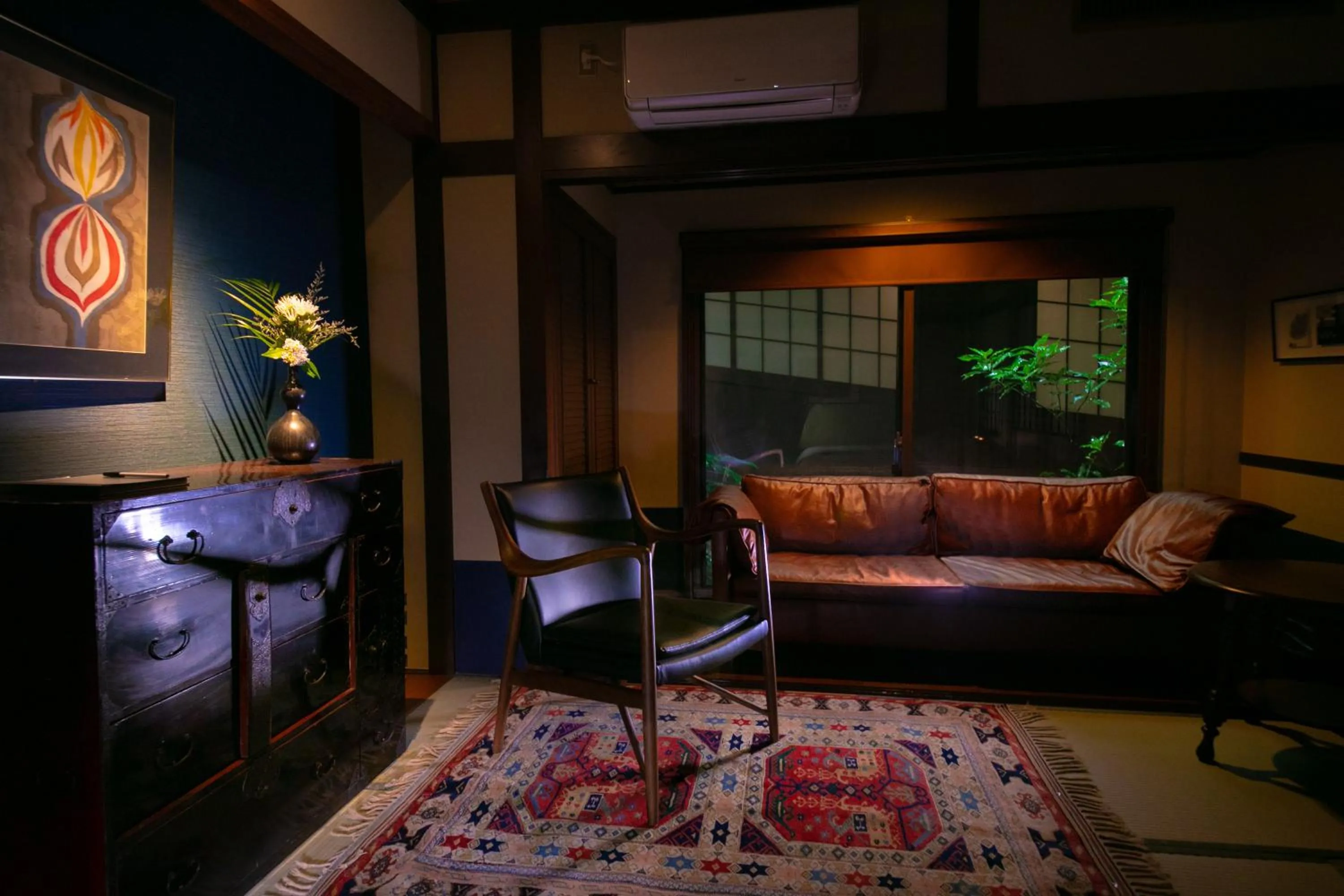 Photo of the whole room in Saigakukan