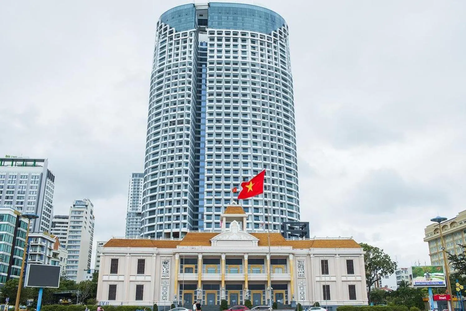 Property building in Wise Stay Panorama Condotel