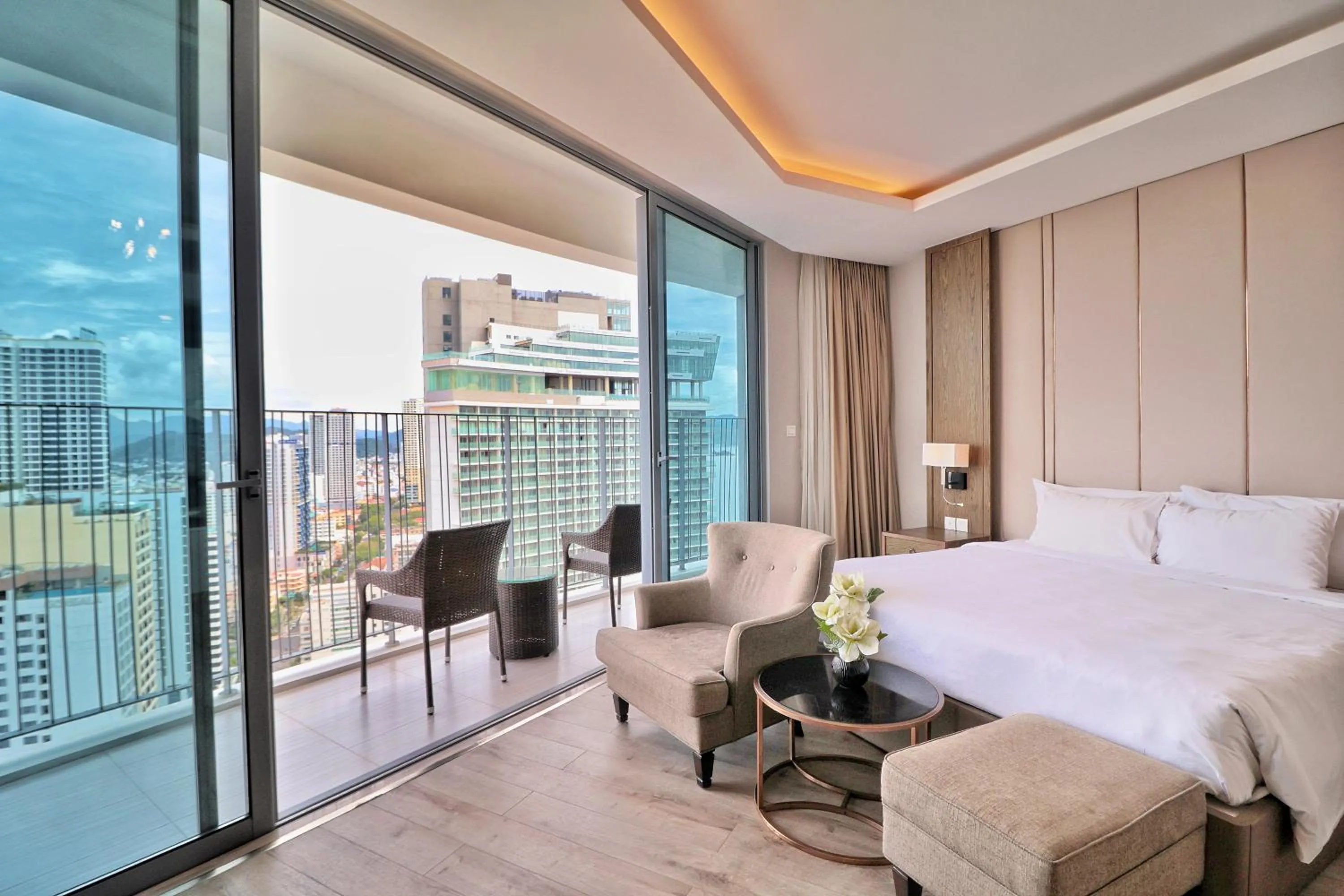 Bed in Wise Stay Panorama Condotel