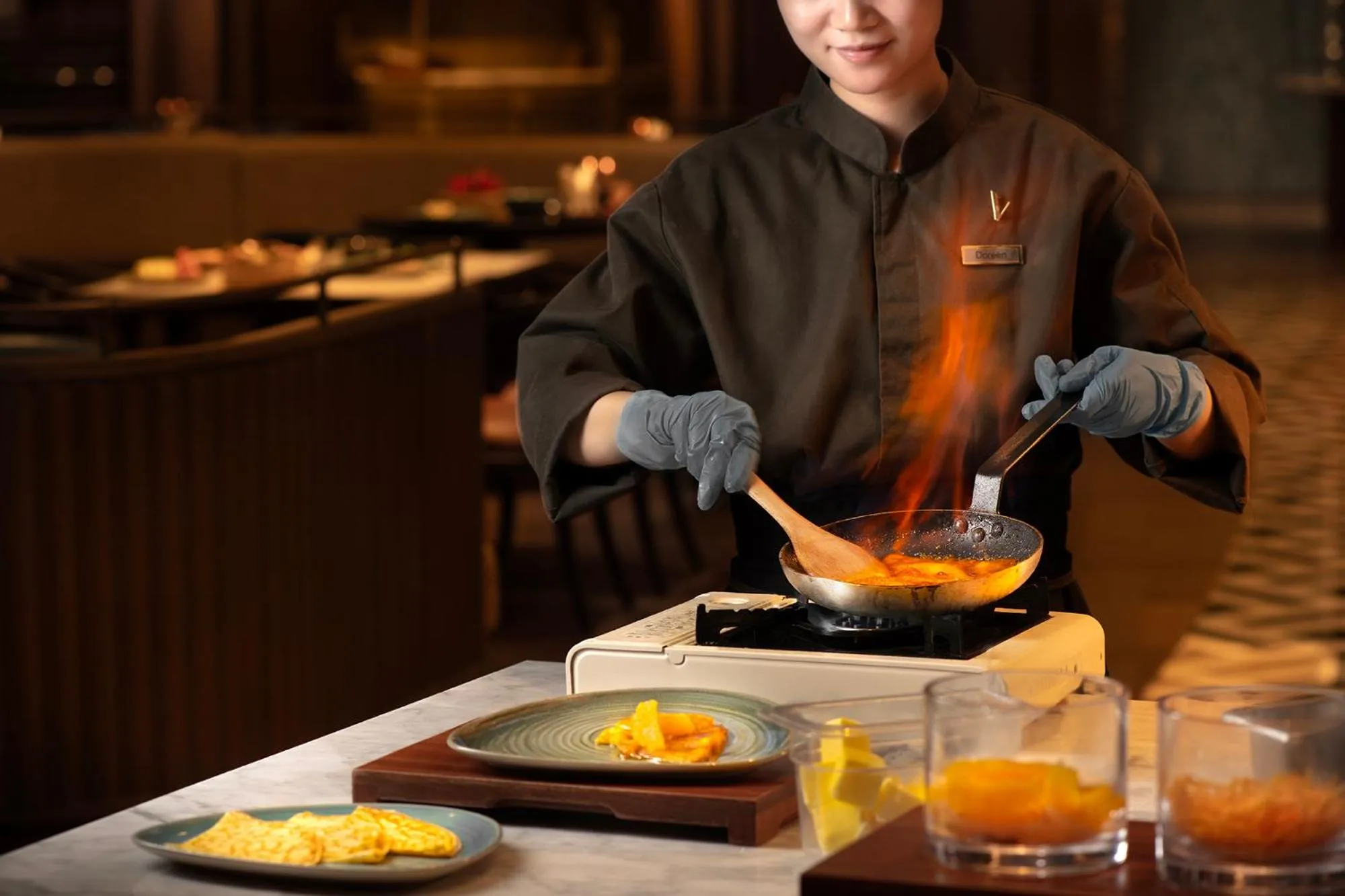 Dinner in Hangzhou Wulin GDA Hotel, Vignette Collection