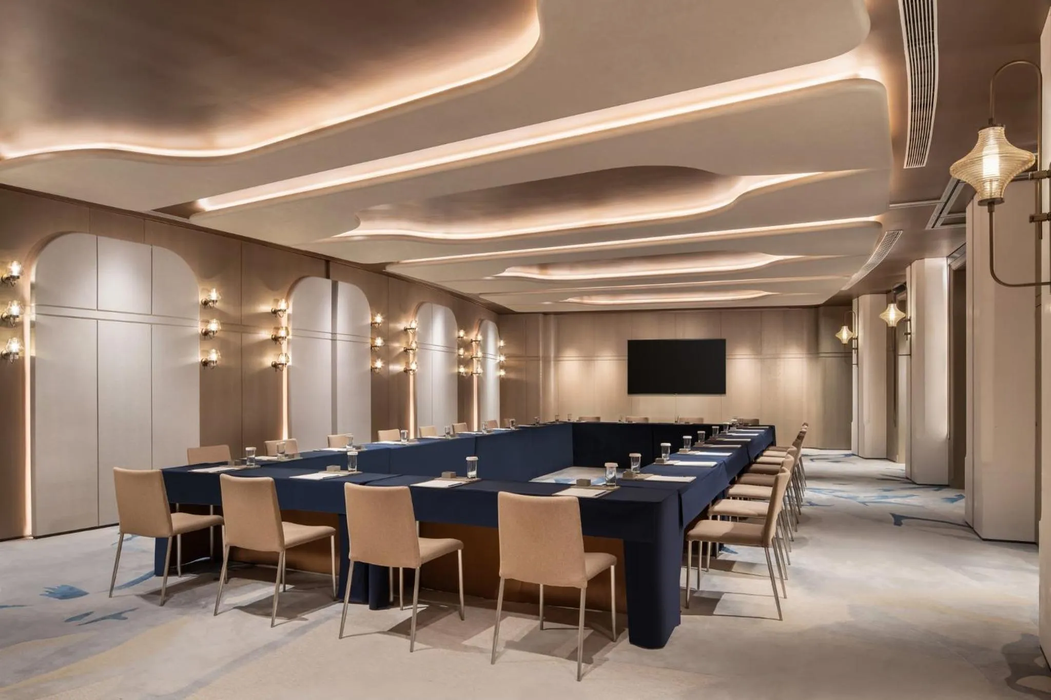 Meeting/conference room in Hangzhou Wulin GDA Hotel, Vignette Collection