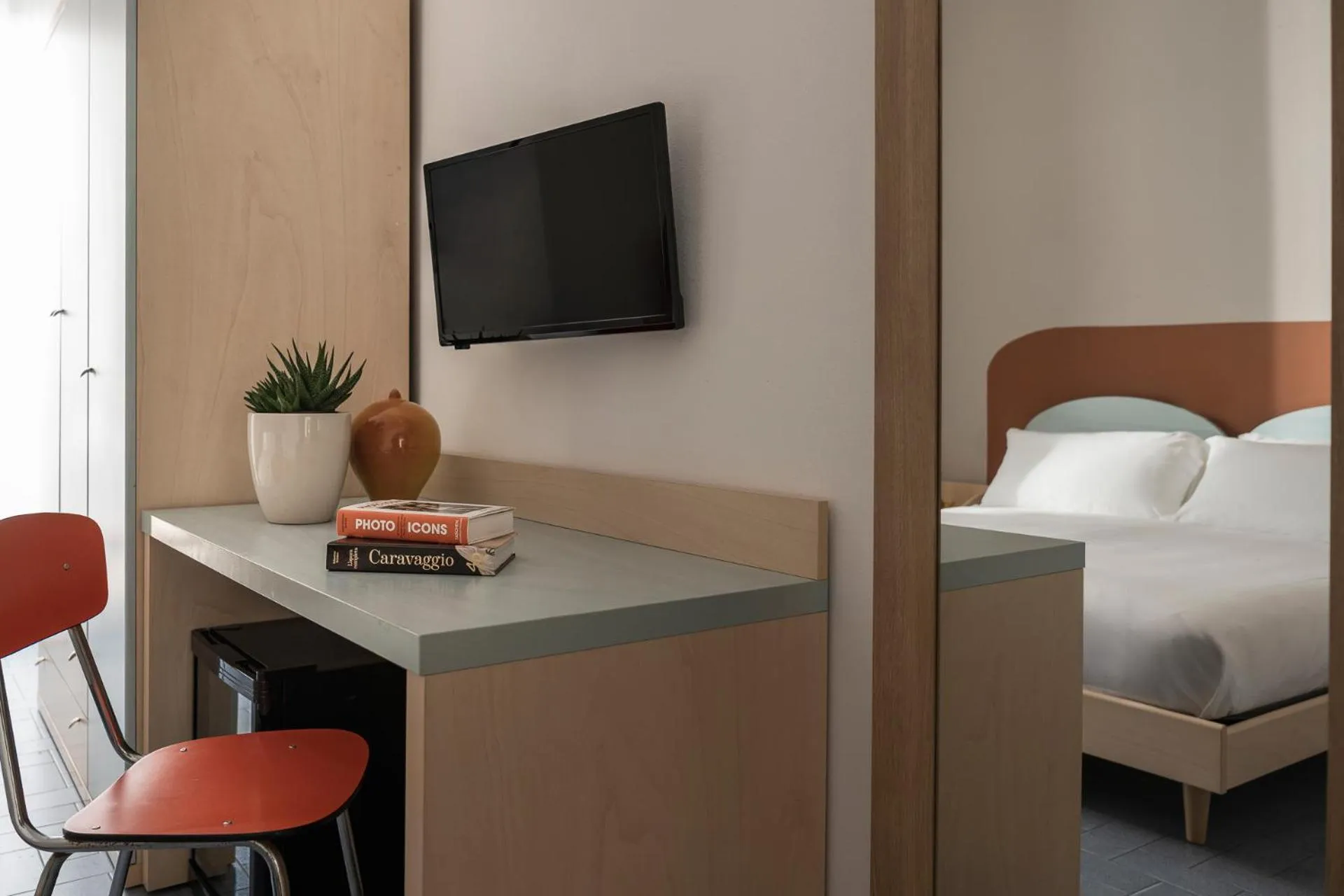 Decorative detail, Bed in HOTEL GIARDINO