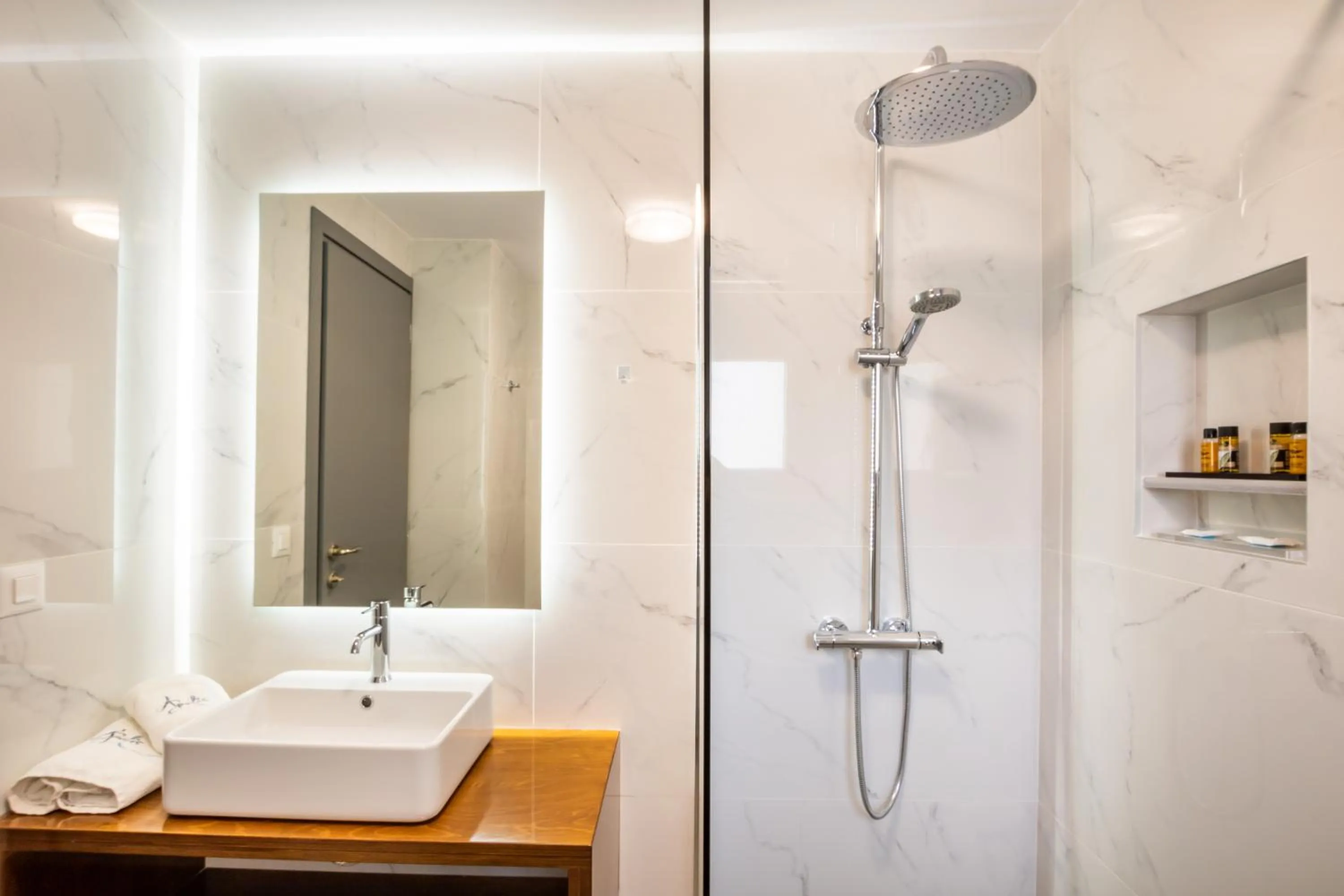 Apolis Beachscape Hotel