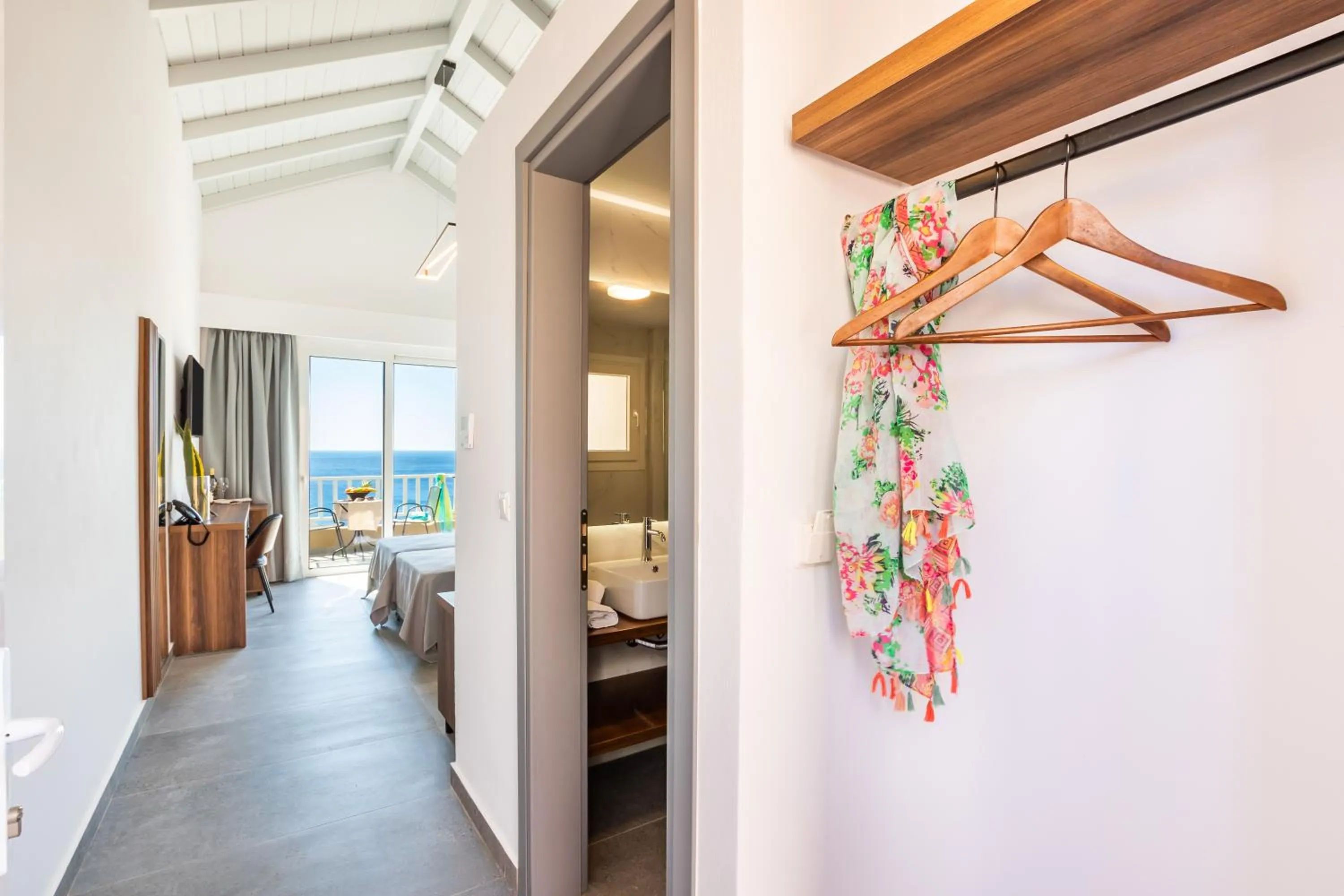 Apolis Beachscape Hotel