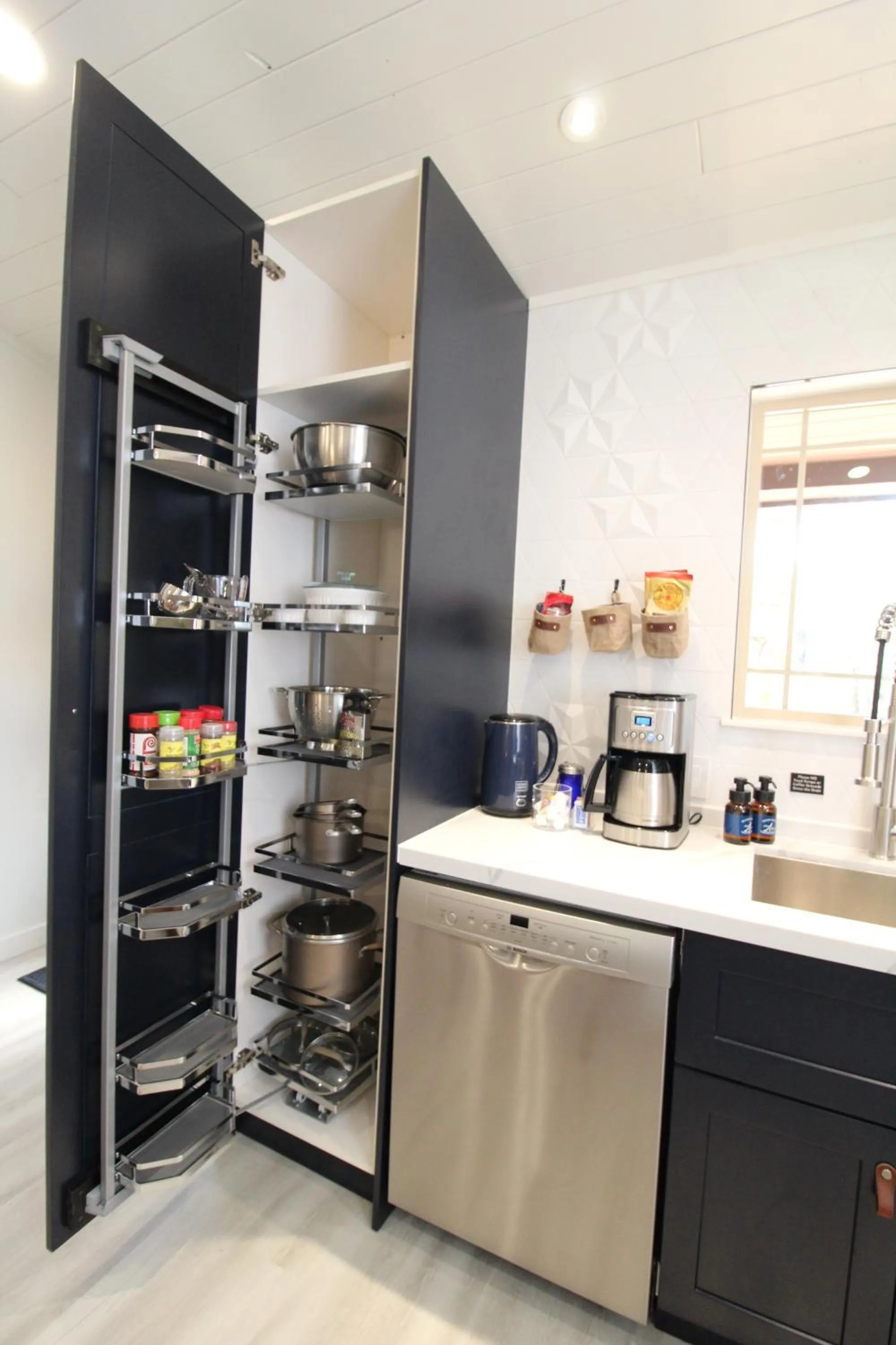 Kitchen or kitchenette in The Retreat at Angel Fire