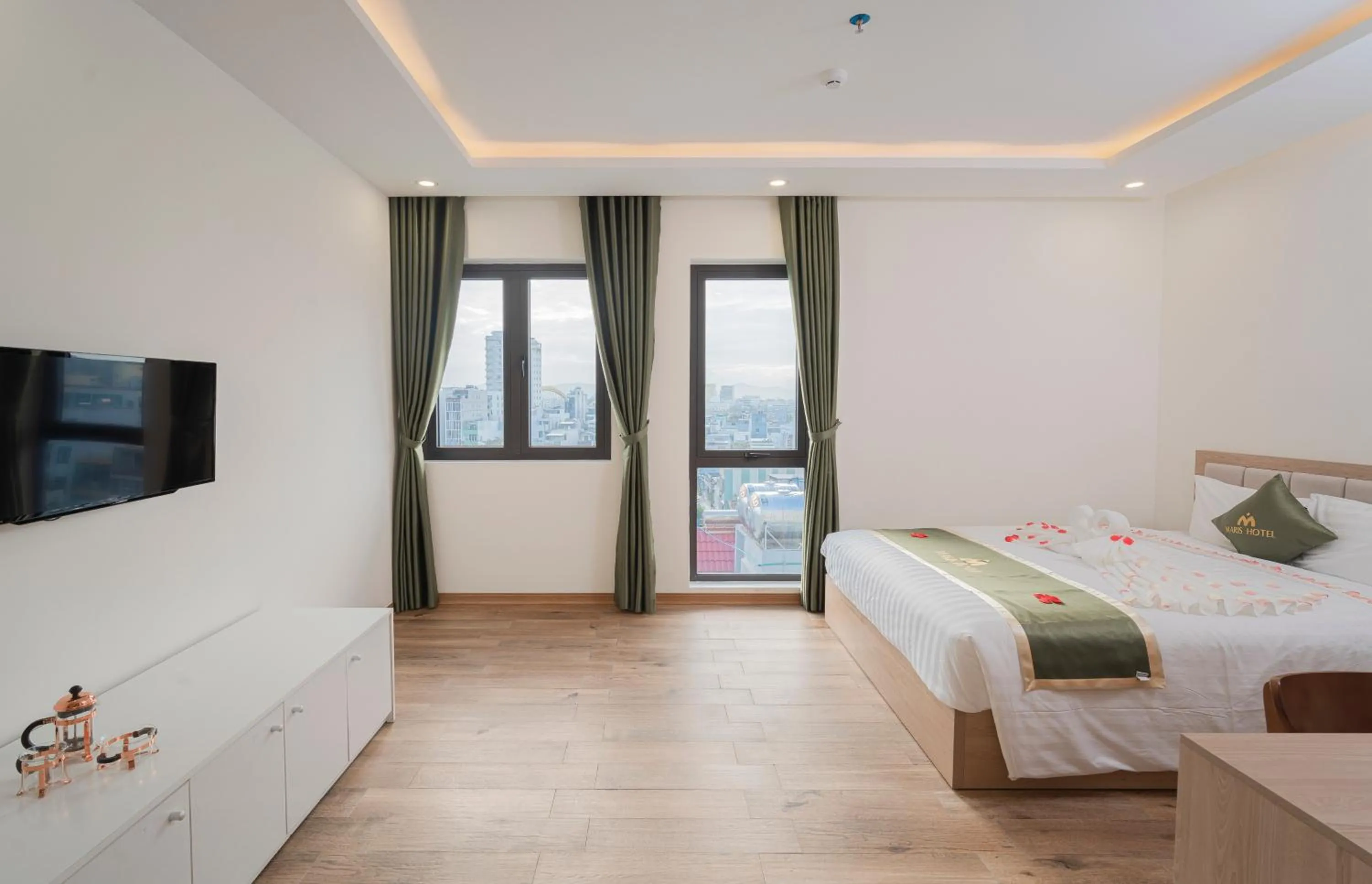 Photo of the whole room, Bed in Maris Da Nang Hotel & Apartment