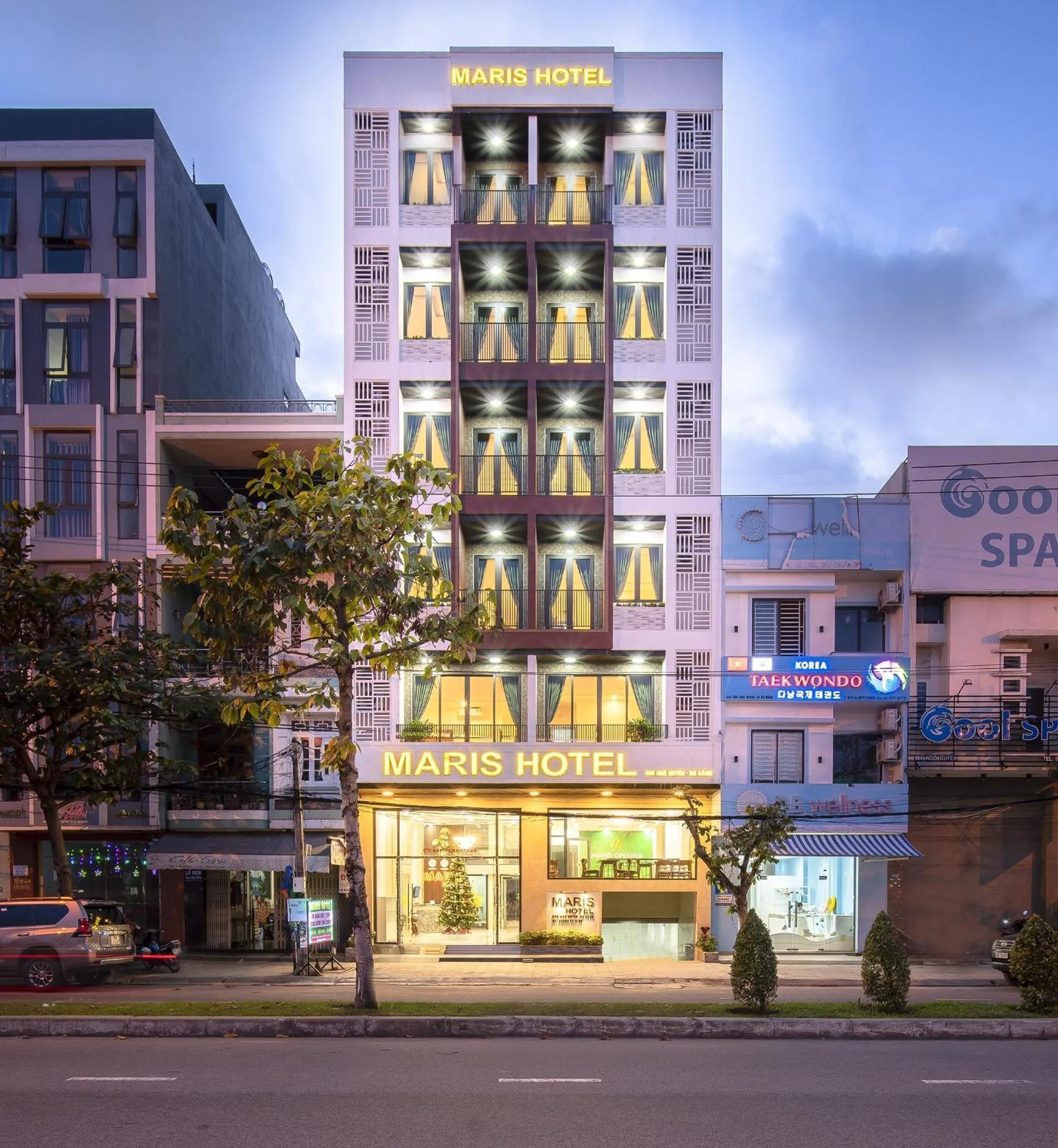 Property building in Maris Da Nang Hotel & Apartment