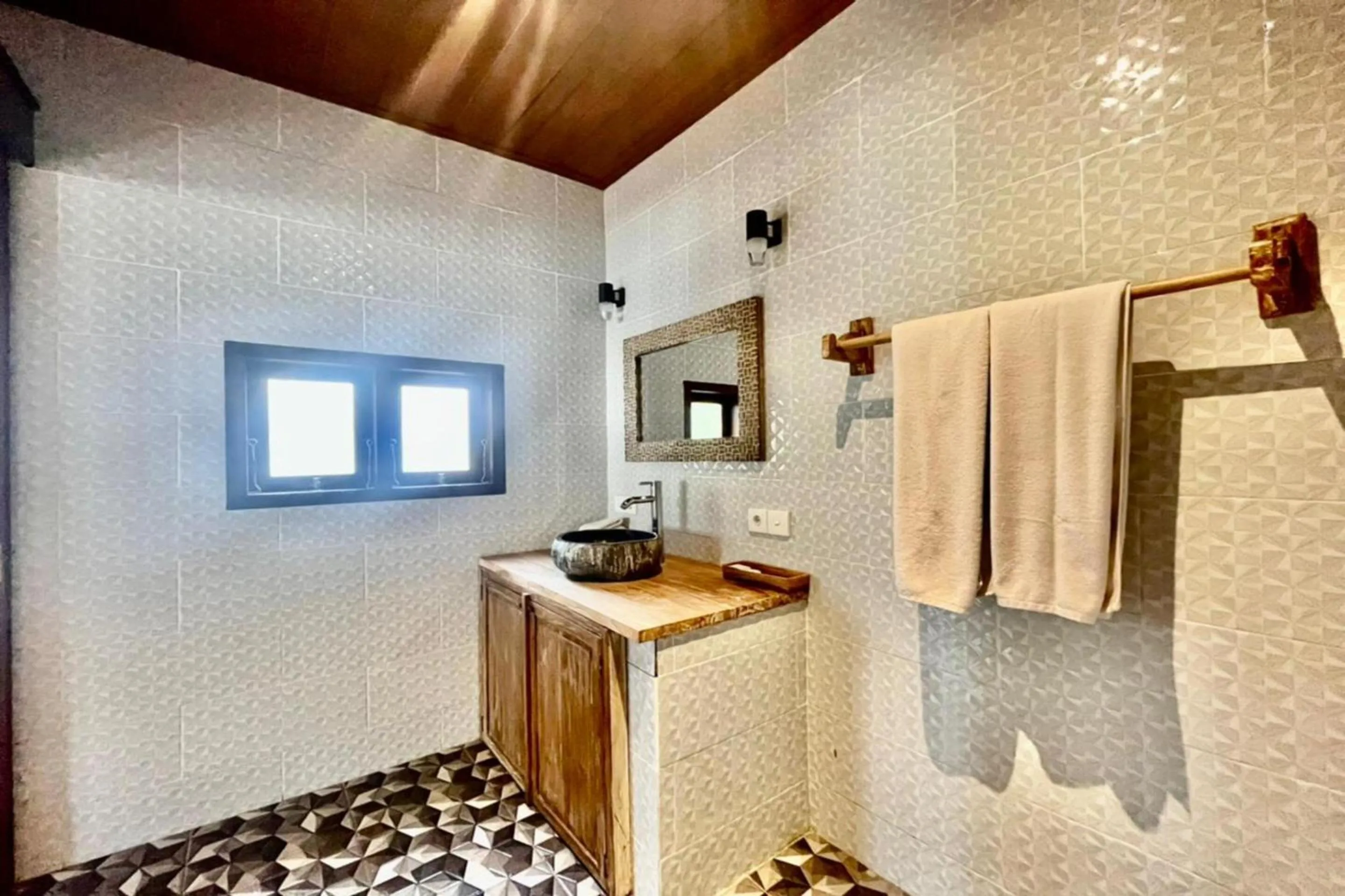 Bathroom in Belvilla Chaitanya Niketan