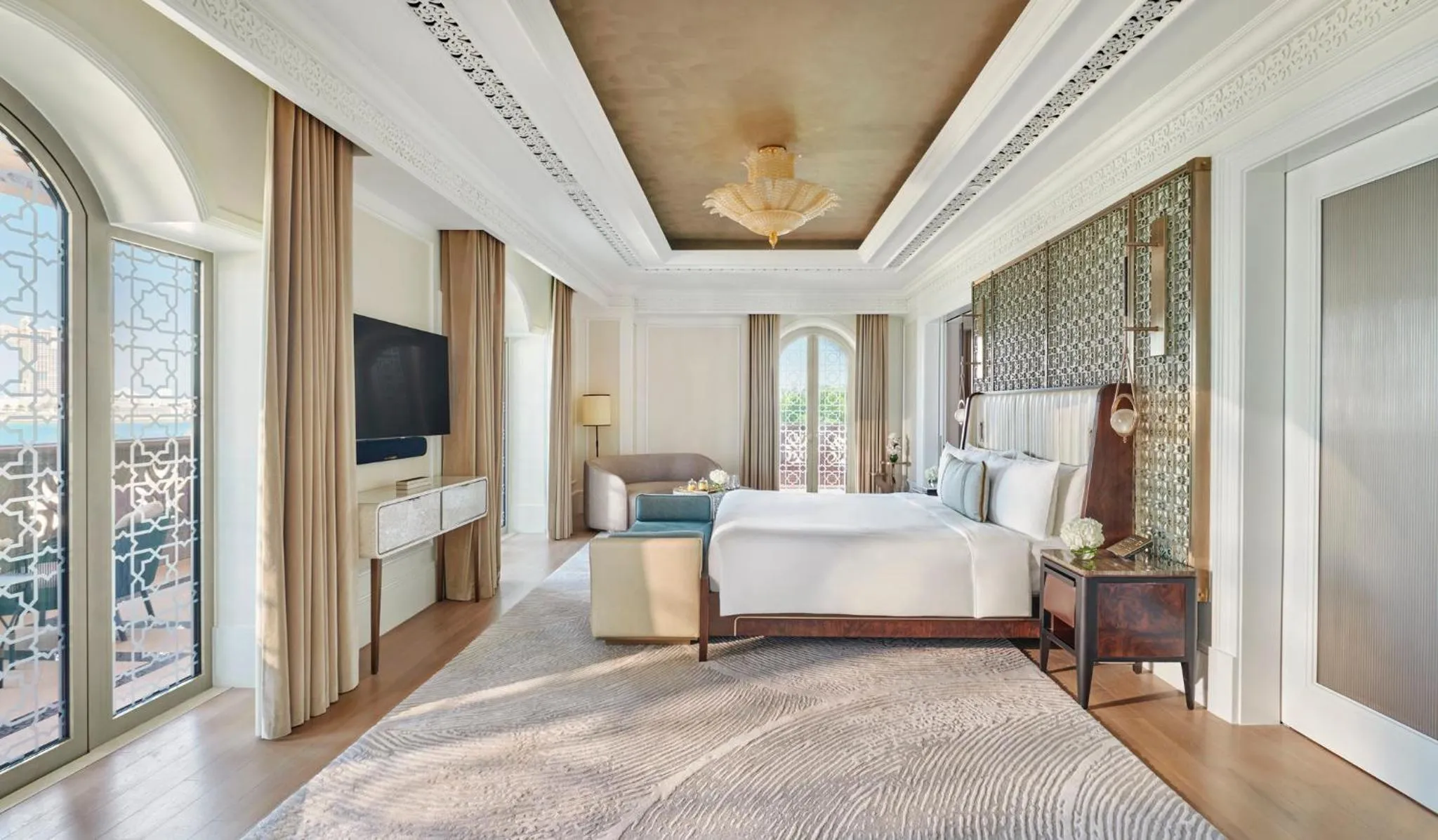 Photo of the whole room, Bed in Emirates Palace Mandarin Oriental, Abu Dhabi