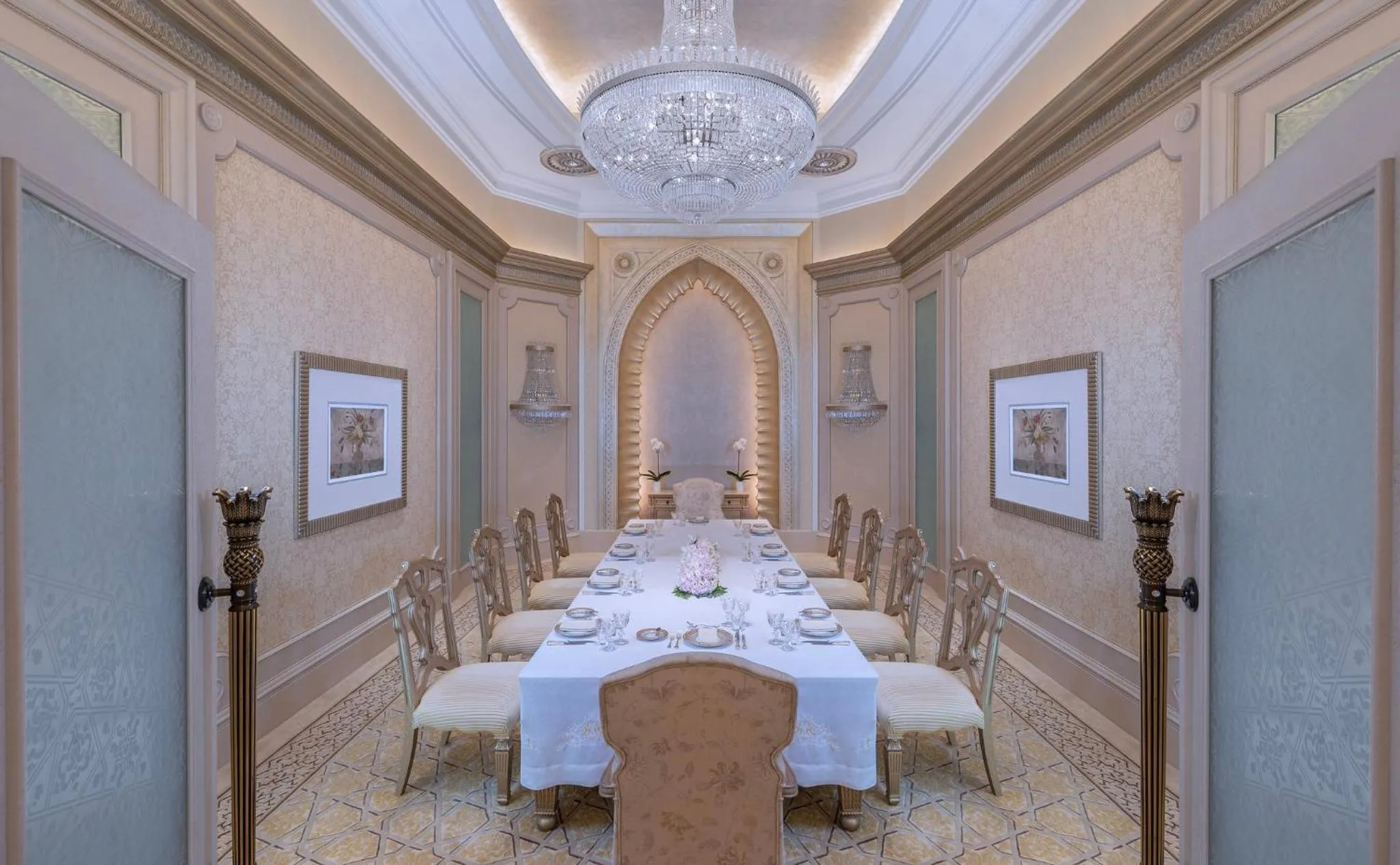 Restaurant/places to eat, Bed in Emirates Palace Mandarin Oriental, Abu Dhabi