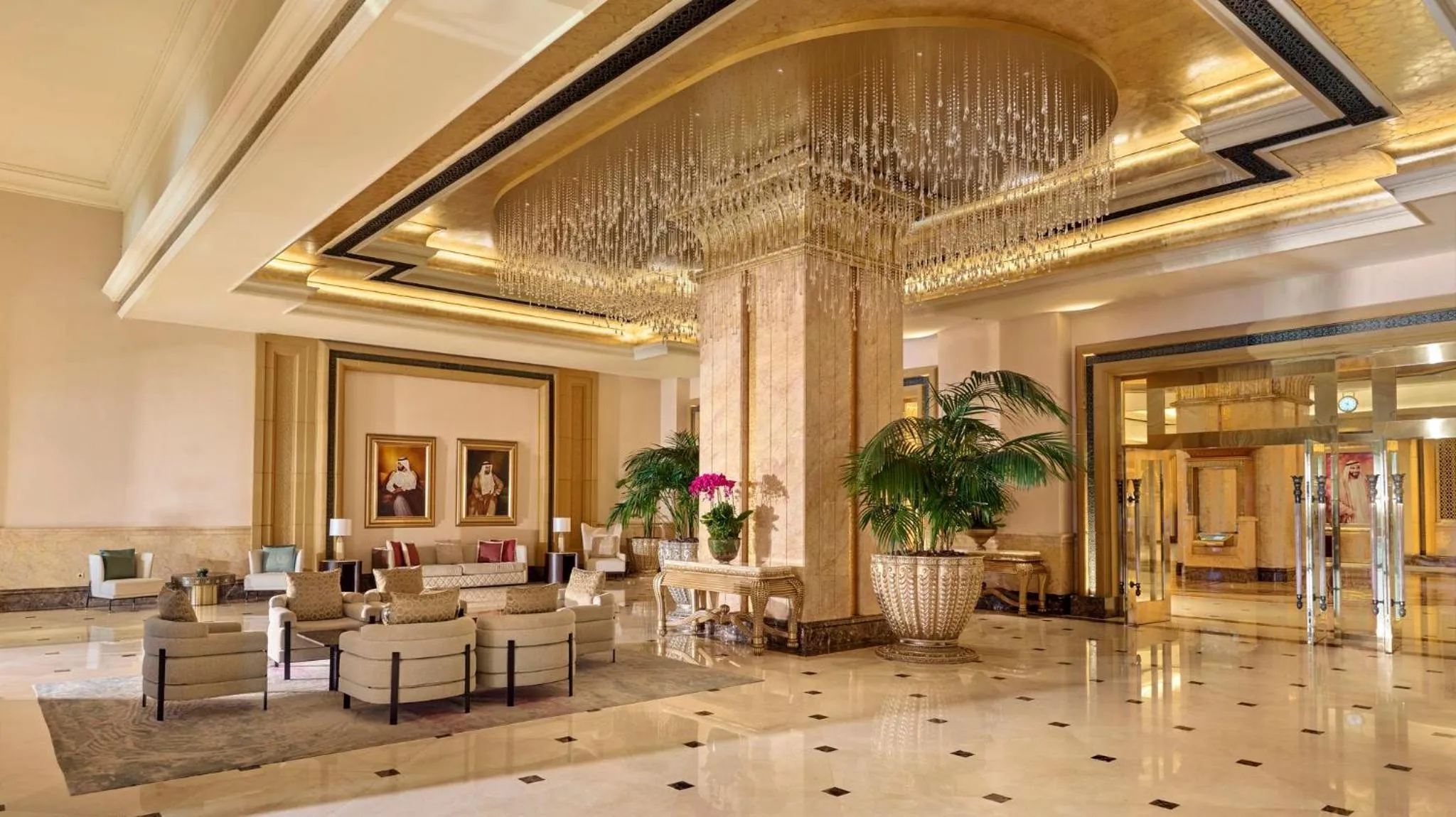 Lobby or reception in Emirates Palace Mandarin Oriental, Abu Dhabi