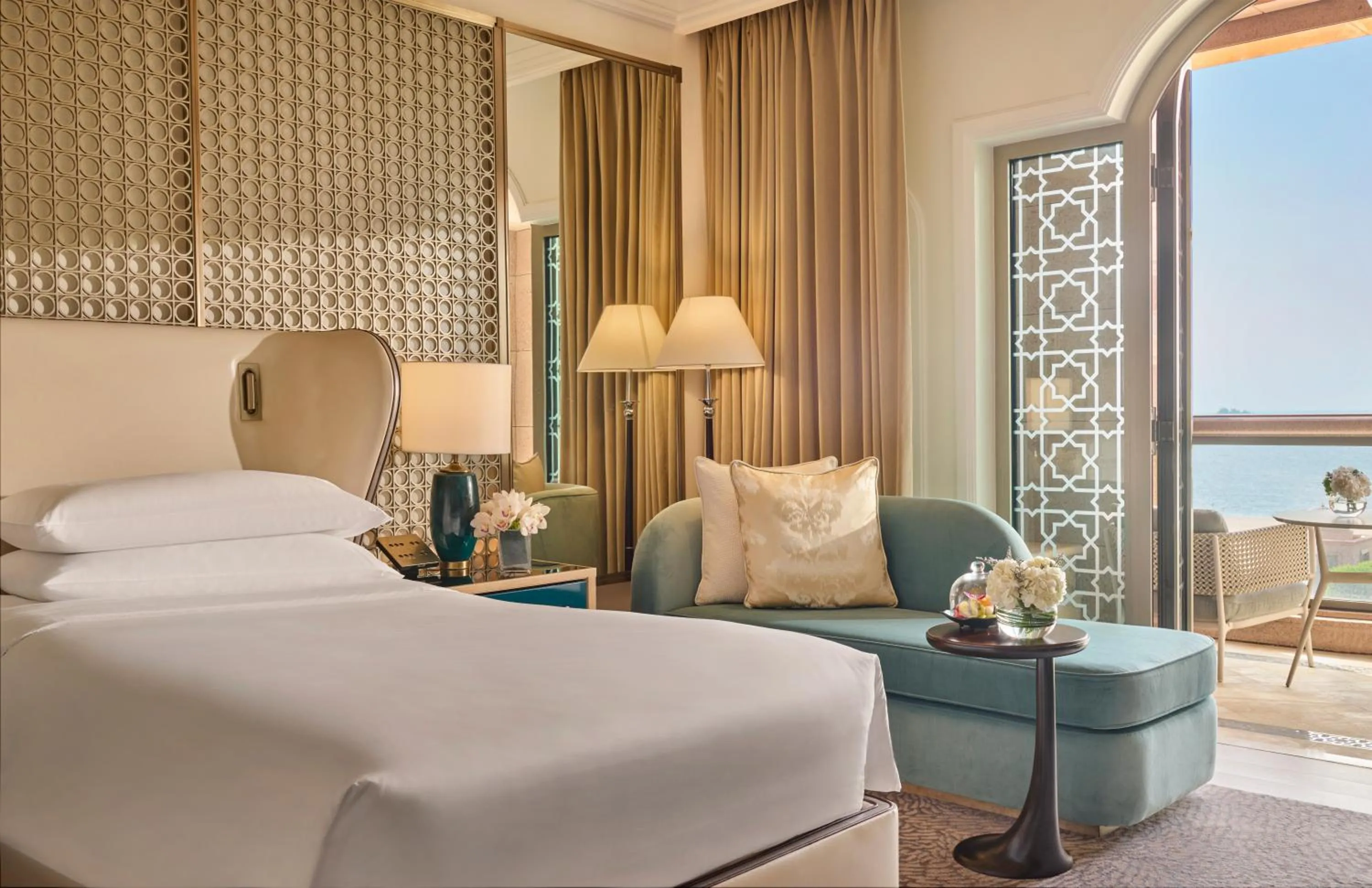 Bedroom, Bed in Emirates Palace Mandarin Oriental, Abu Dhabi