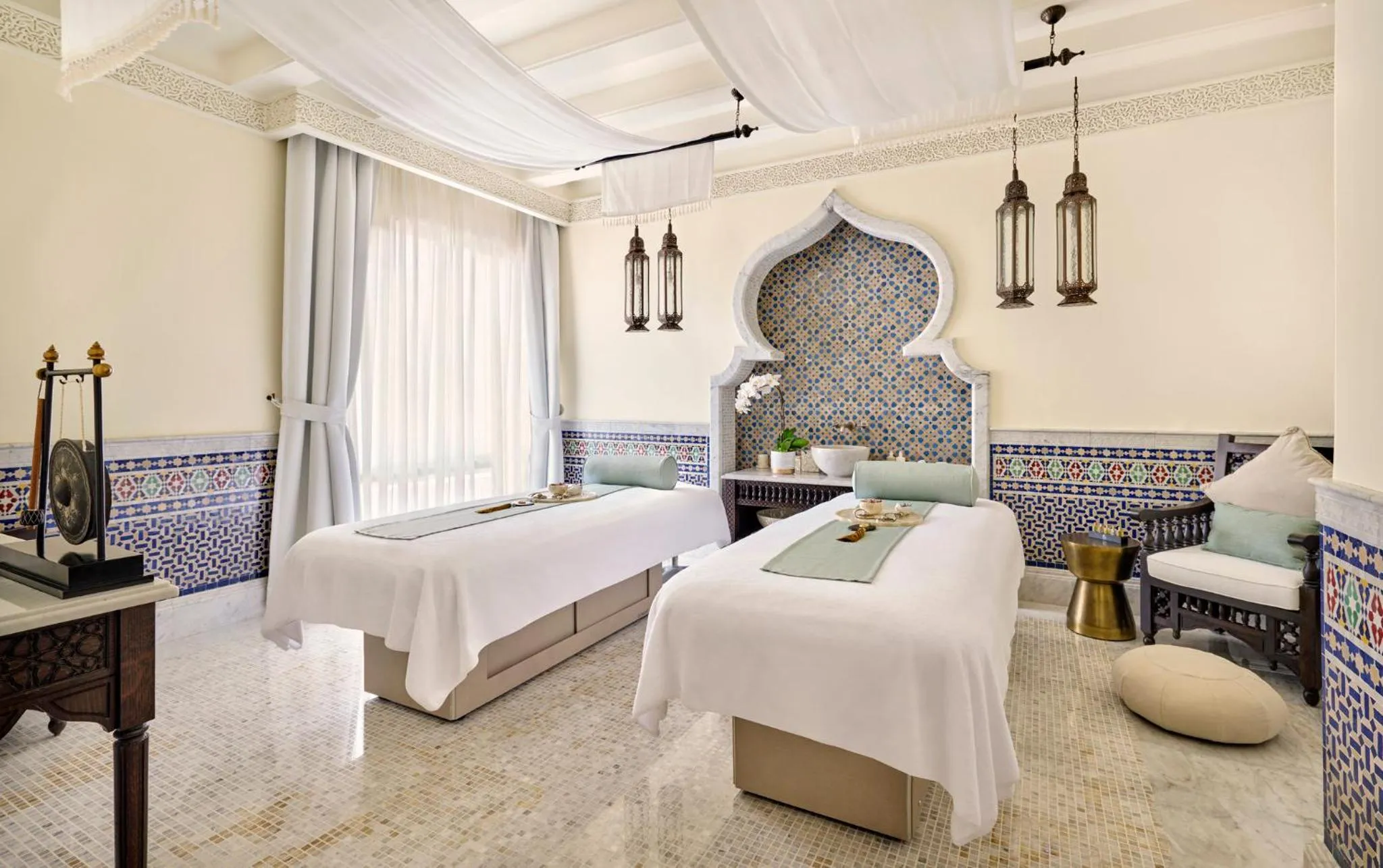 Spa and wellness centre/facilities, Bed in Emirates Palace Mandarin Oriental, Abu Dhabi