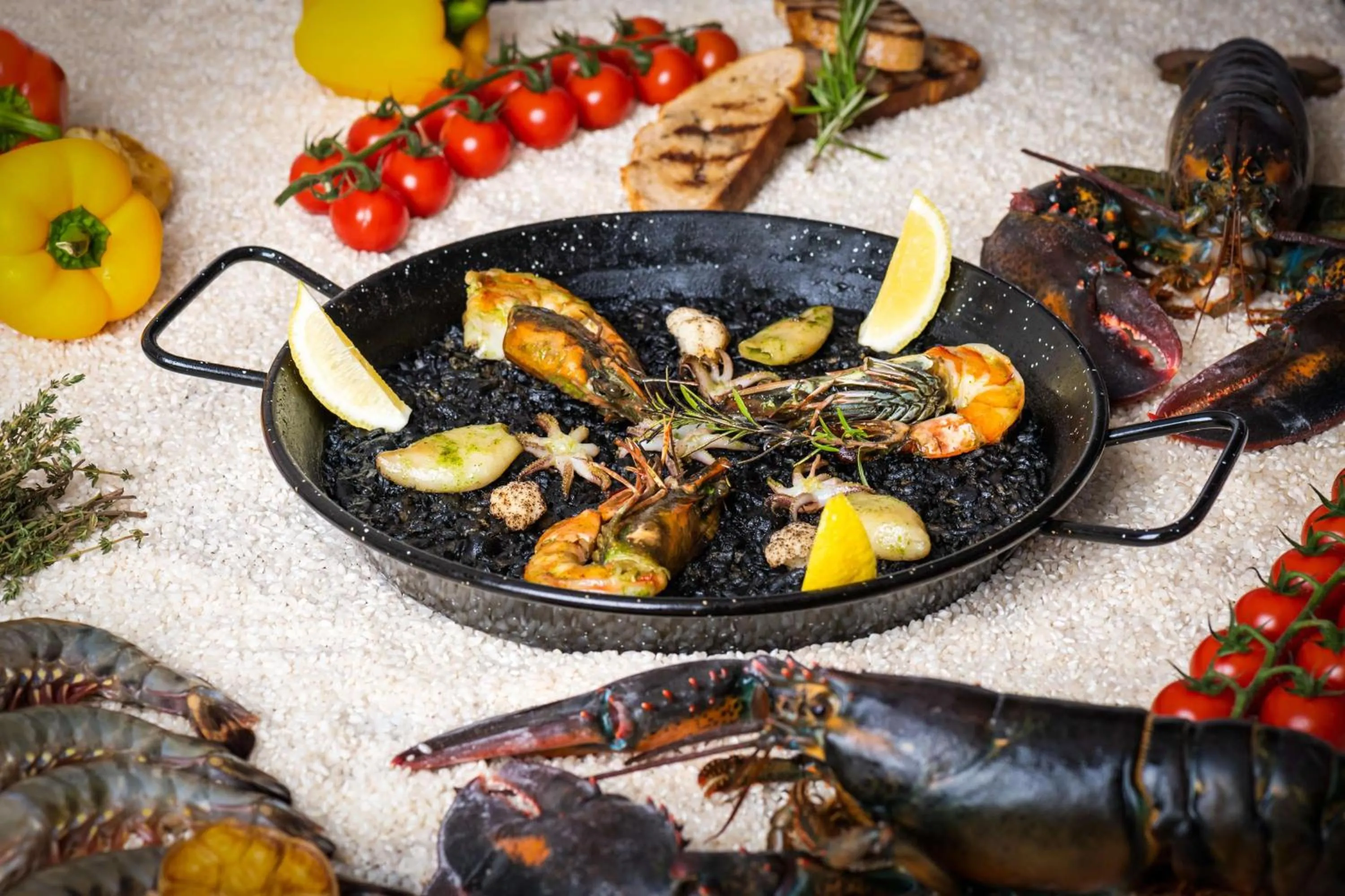 Restaurant/places to eat in JA Palm Tree Court, Dubai