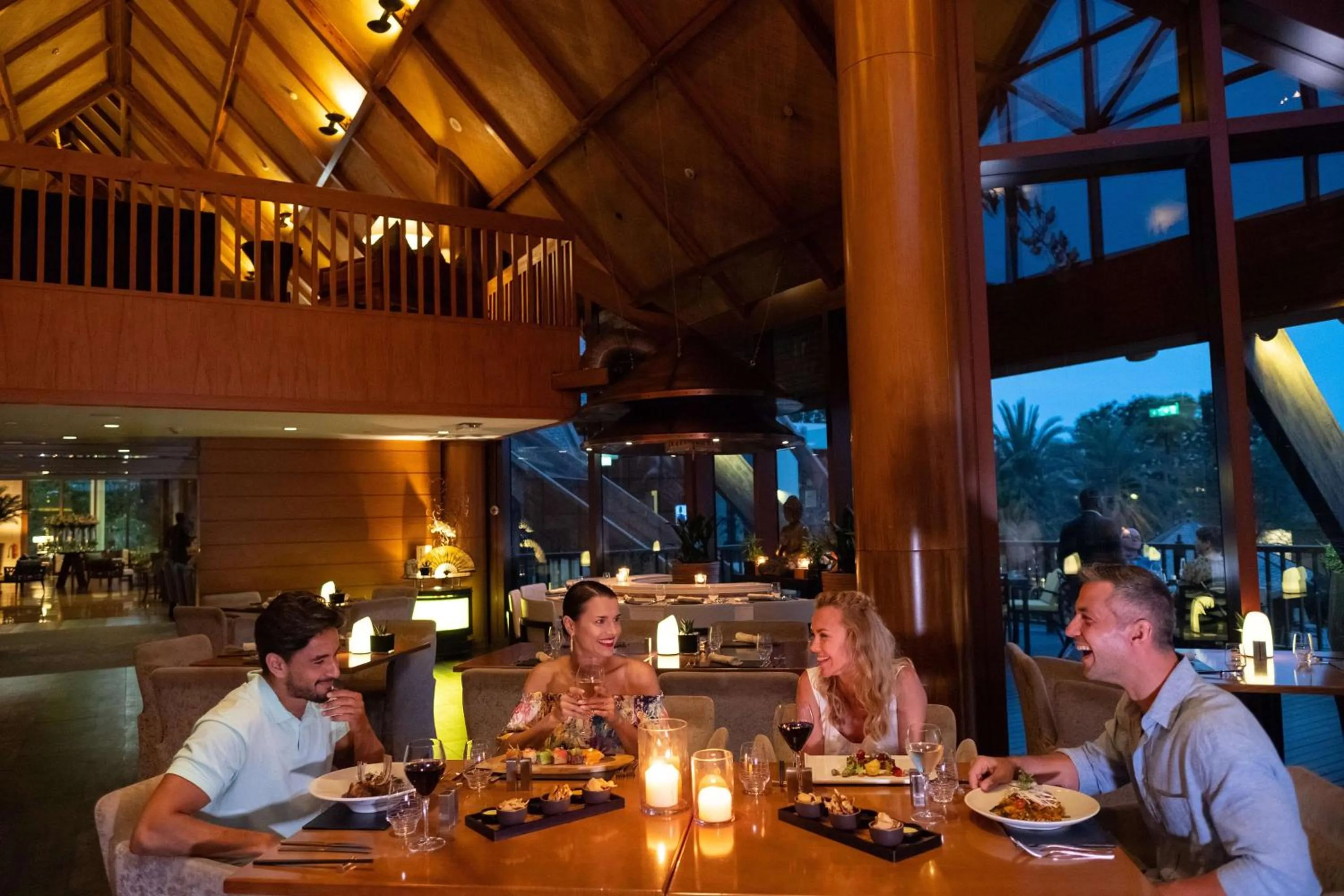 Restaurant/places to eat in JA Palm Tree Court, Dubai