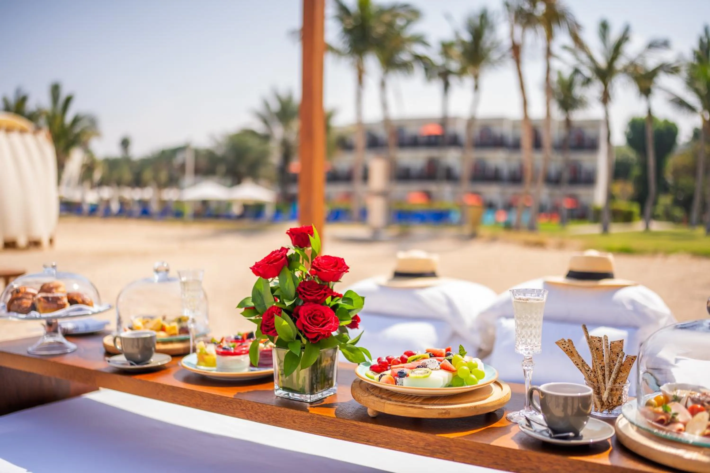 Beach in JA Palm Tree Court, Dubai