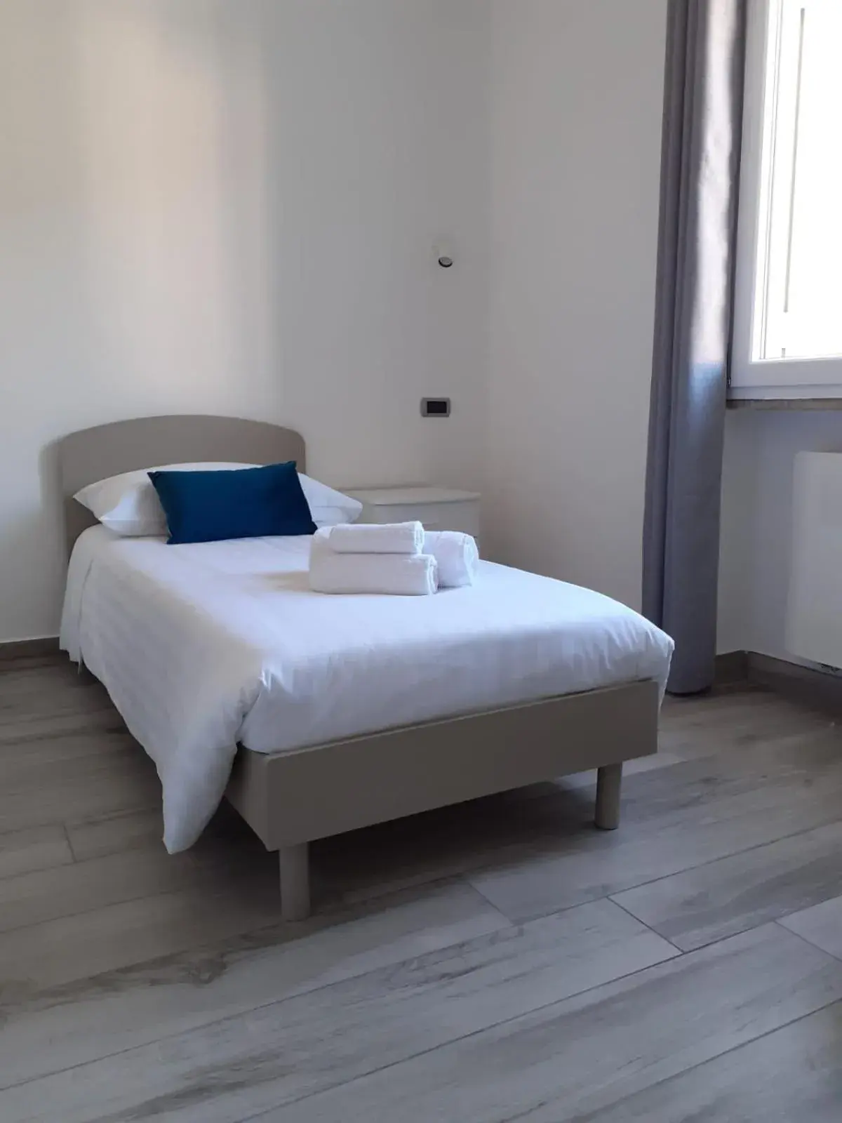 Single Room with Mountain View - single occupancy in Giosam Bed & Breakfast di Raimondo Isabelle Single Room with Mountain View - single occupancy in Giosam Bed & Breakfast di Raimondo Isabelle