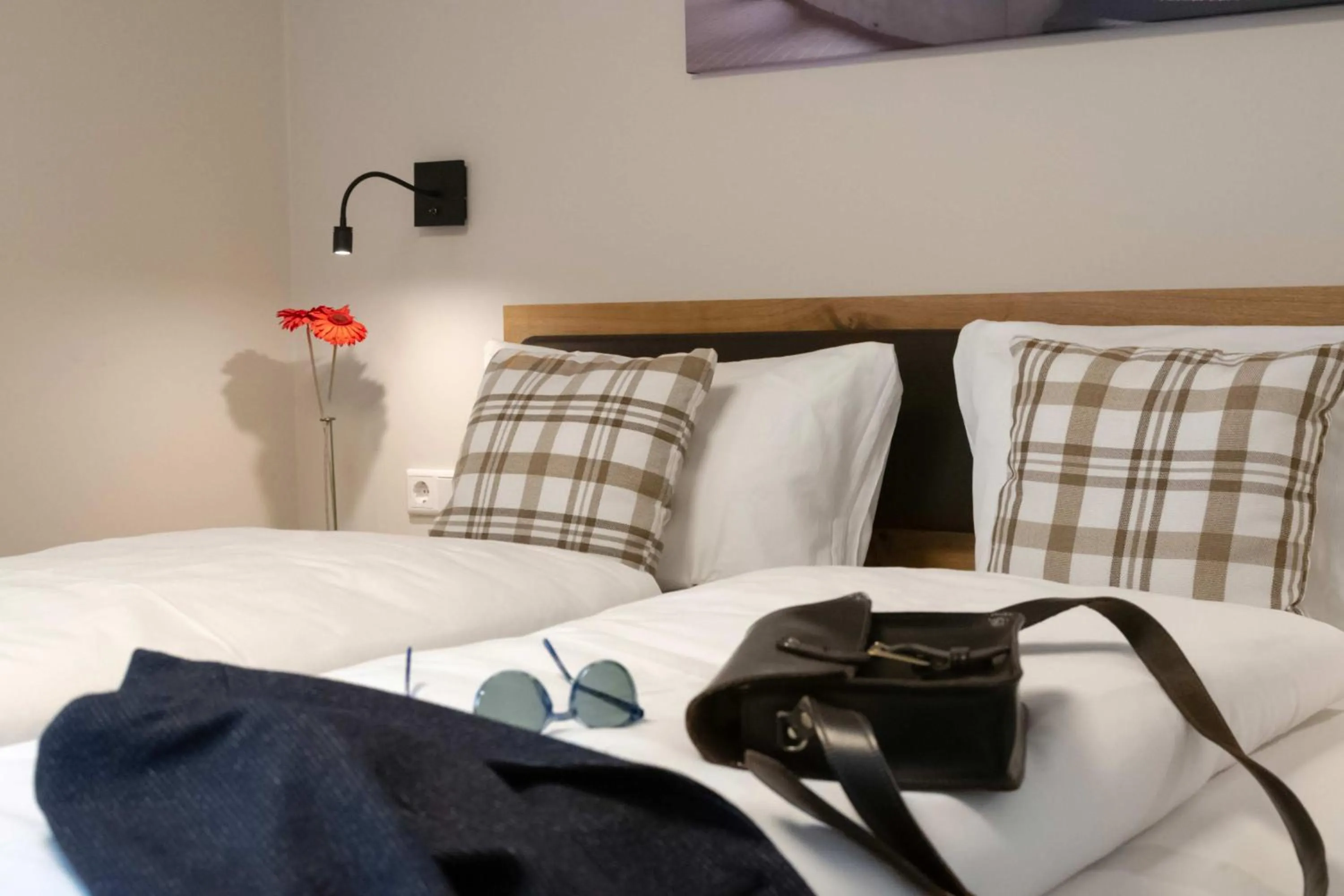 Bedroom, Bed in Klostergasthof Heidenheim - Hotel Garni