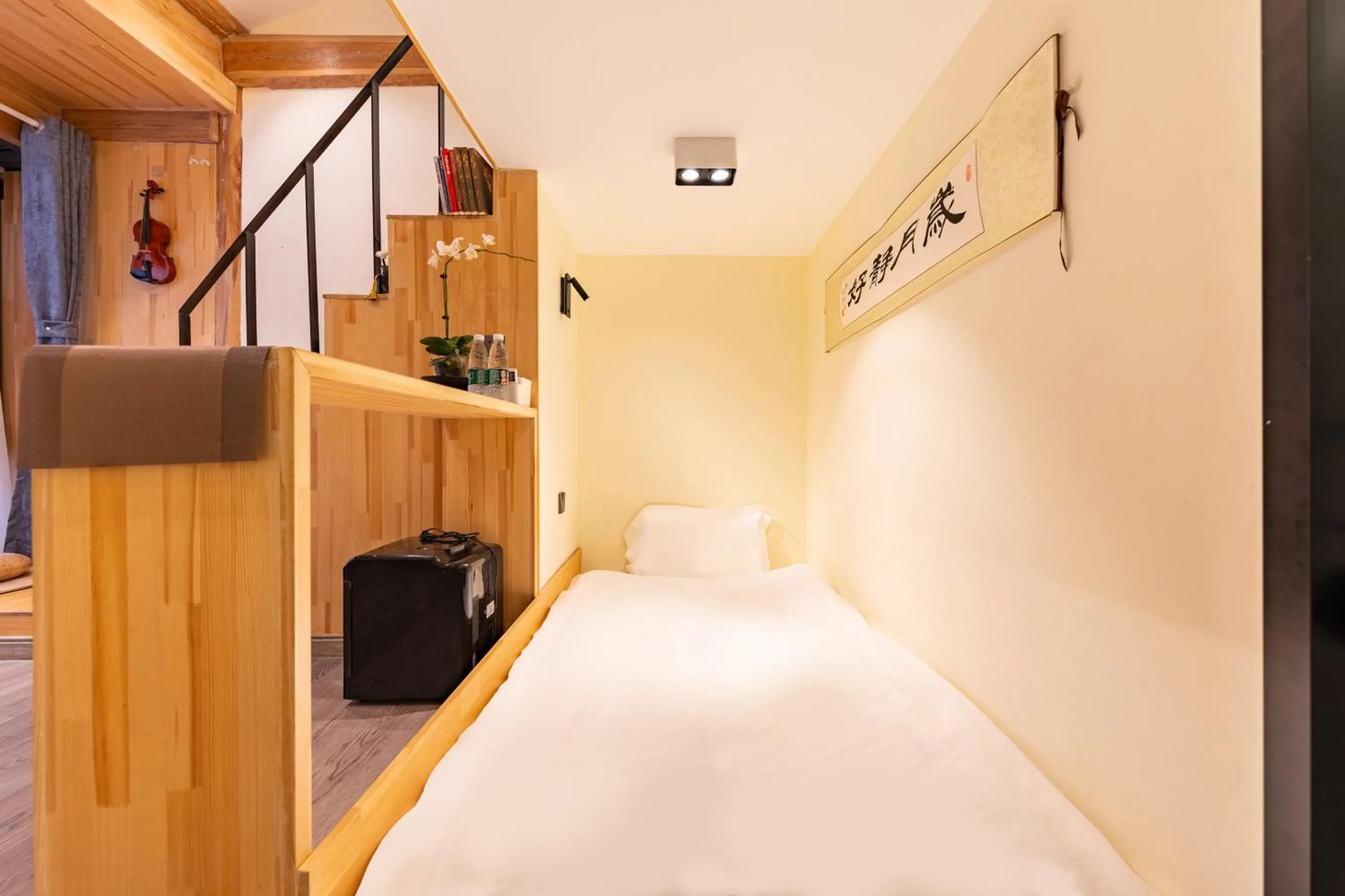 Bed in Templeside Beijing