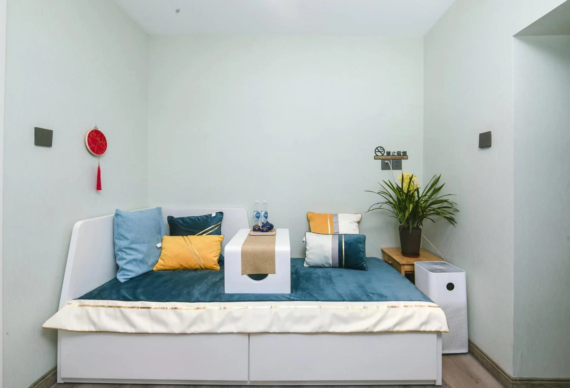 Bed in Templeside Beijing